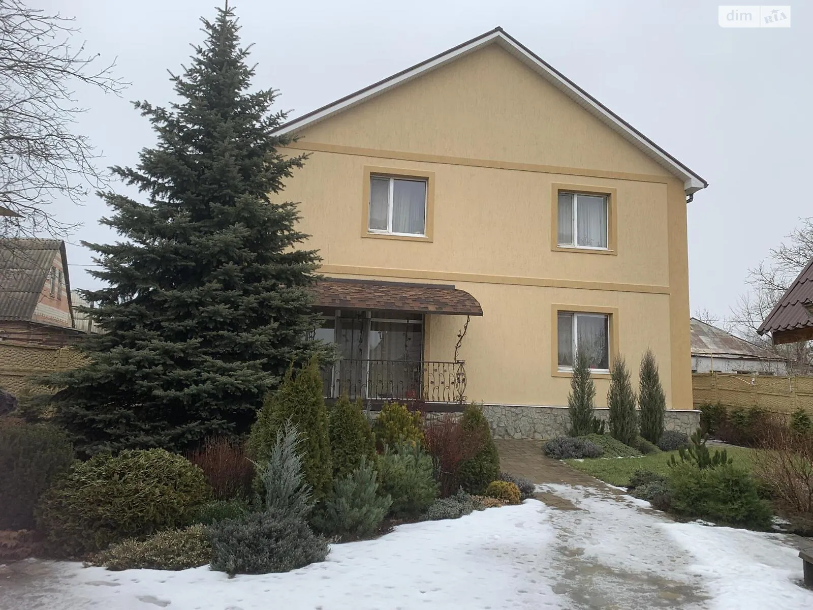 Продается дом на 2 этажа 320 кв. м с камином, цена: 395000 $ - фото 1