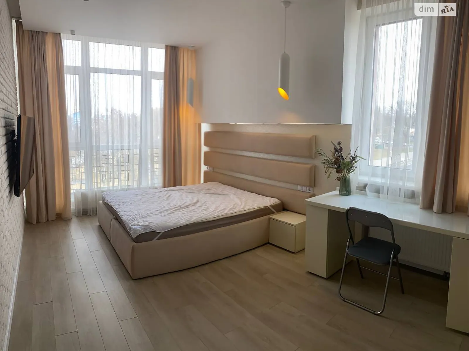 Продается 3-комнатная квартира 105 кв. м в Харькове, ул. Клочковская, 46 - фото 1
