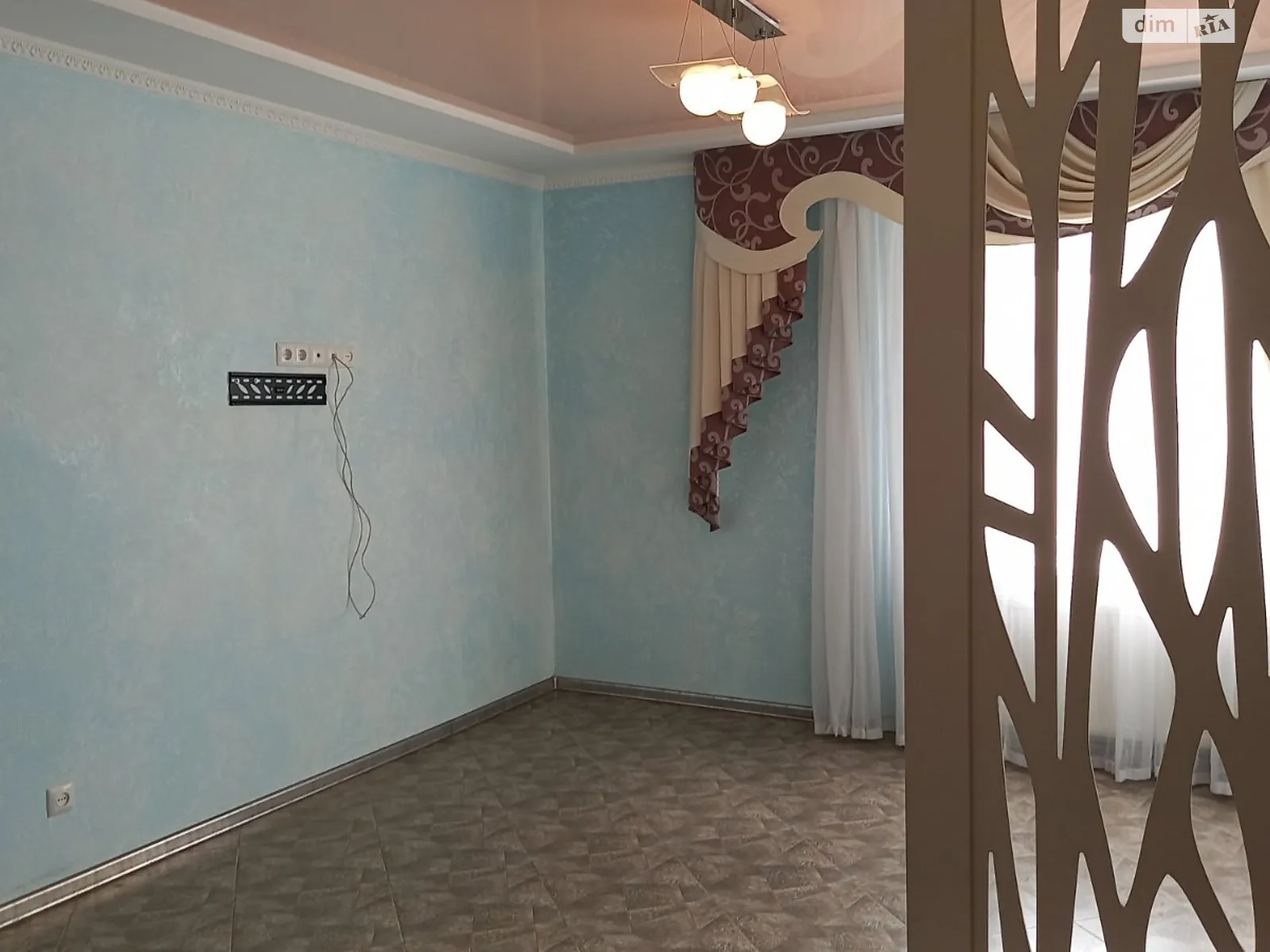 Продается 1-комнатная квартира 44 кв. м в Хмельницком, ул. Панаса Мирного