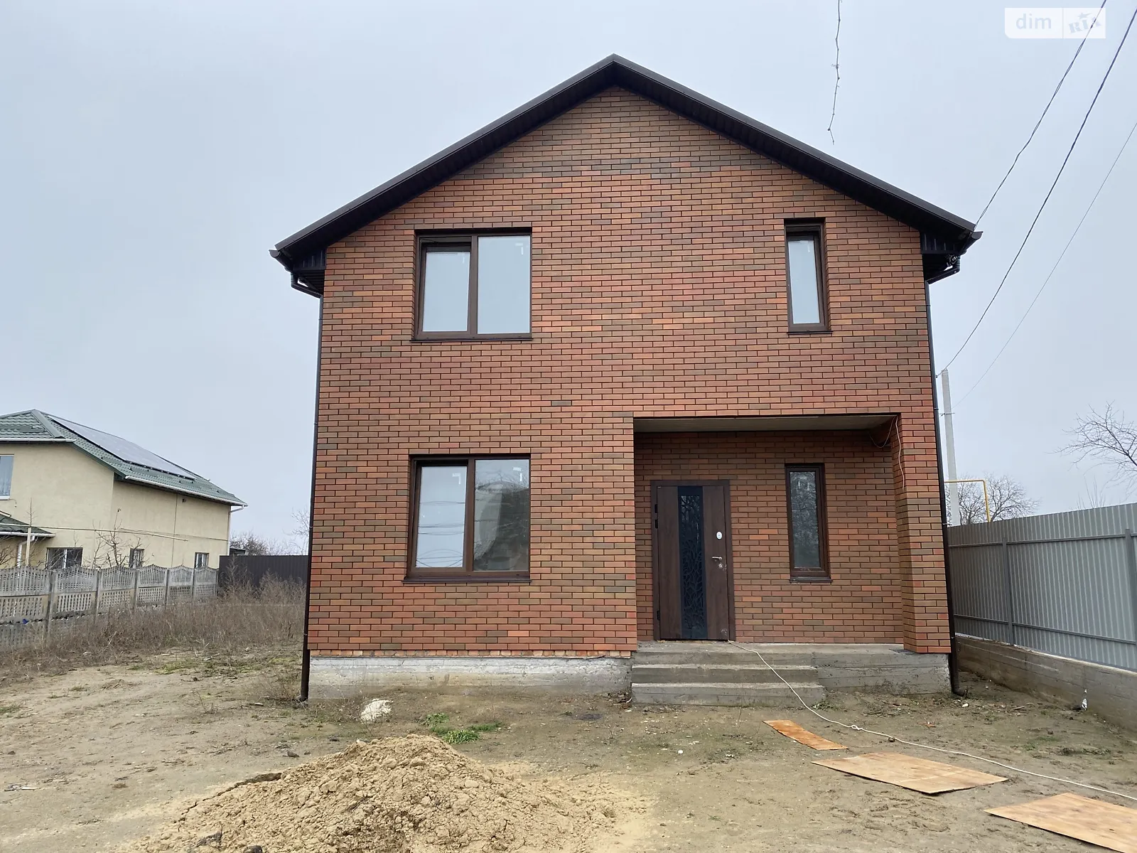 Продается дом на 2 этажа 125 кв. м с бассейном, цена: 87000 $ - фото 1