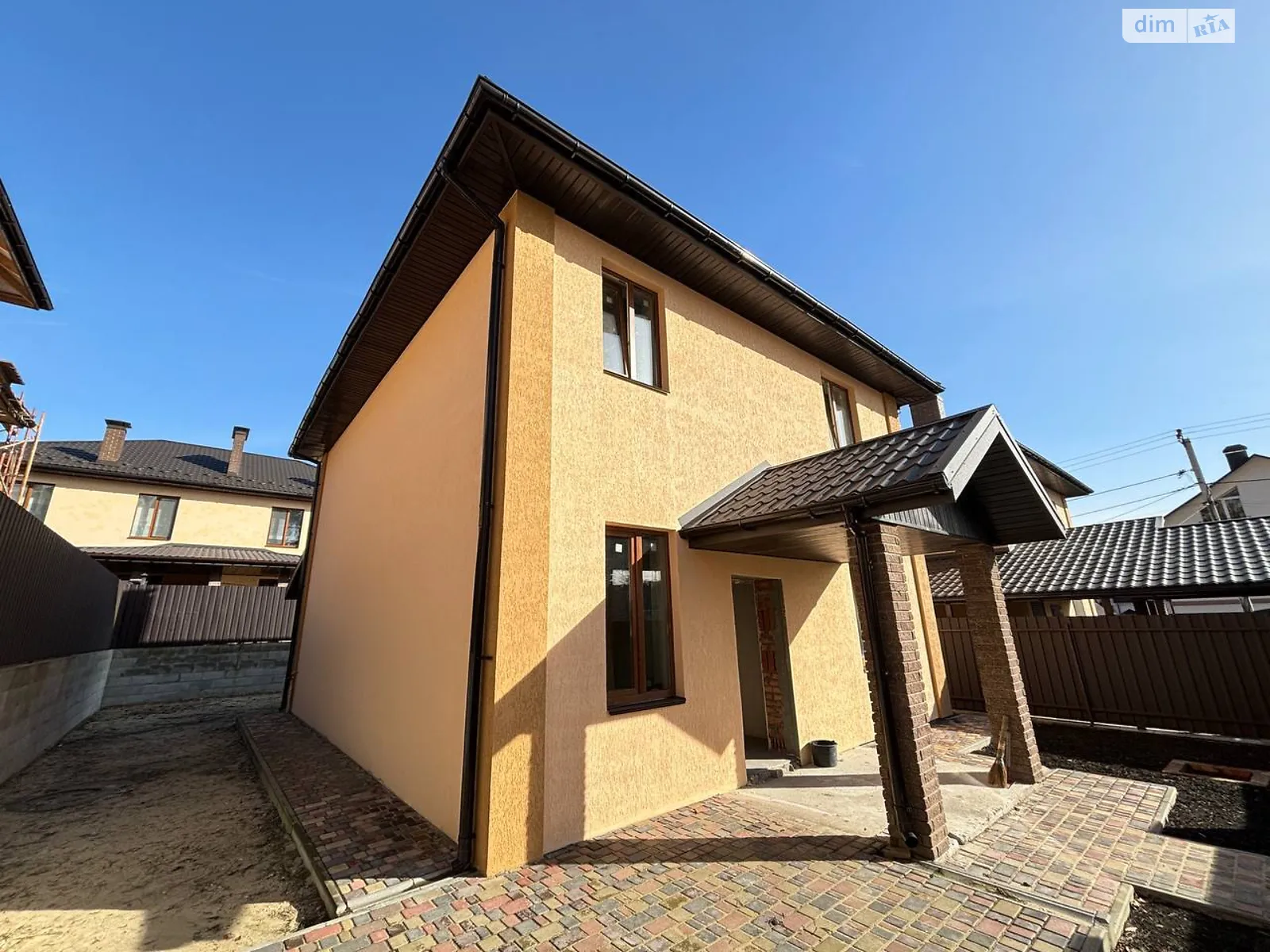Продается дом на 2 этажа 125.2 кв. м с бассейном, цена: 101000 $ - фото 1