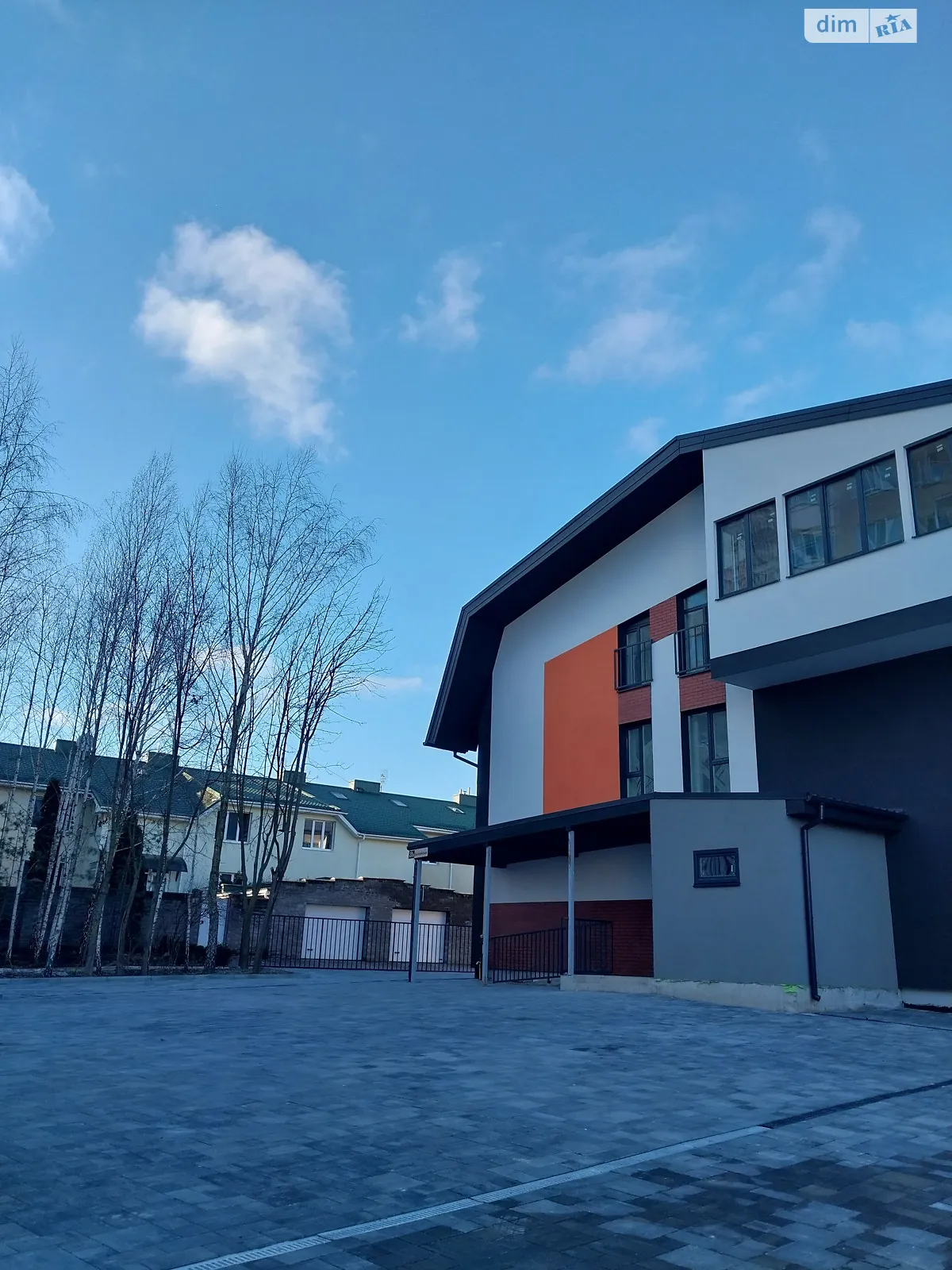 Продається 2-кімнатна квартира 63 кв. м у Рівному, вул. Буковинська, 20А - фото 1