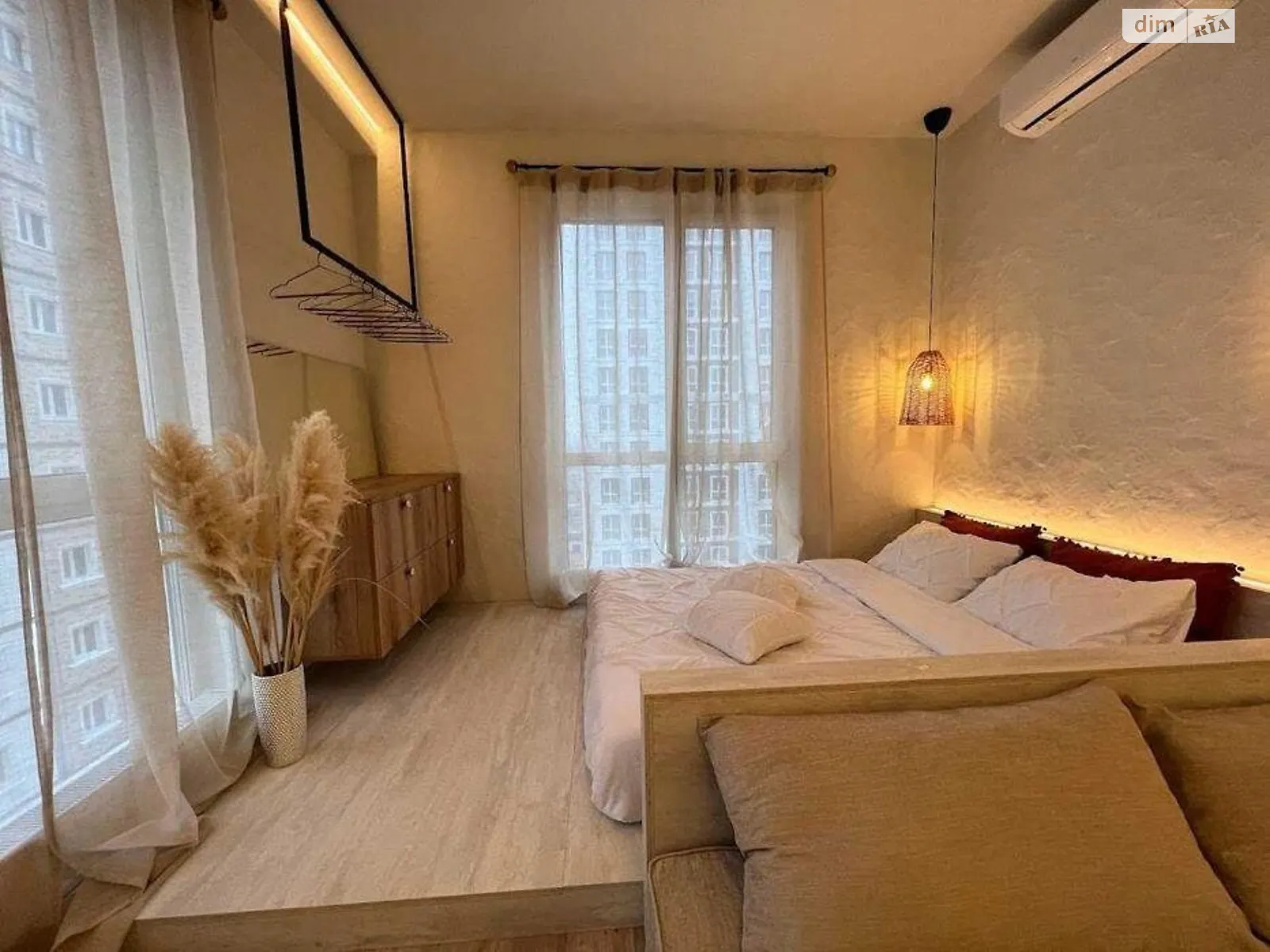 Продается 1-комнатная квартира 30 кв. м в Киеве, ул. Михаила Максимовича, 26В