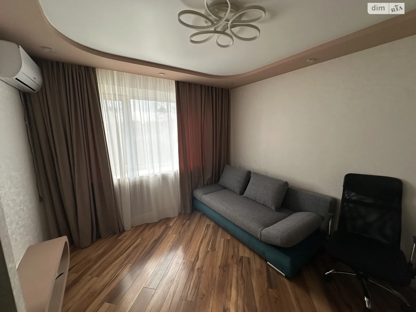 Продается 1-комнатная квартира 25 кв. м в Харькове, цена: 12000 $