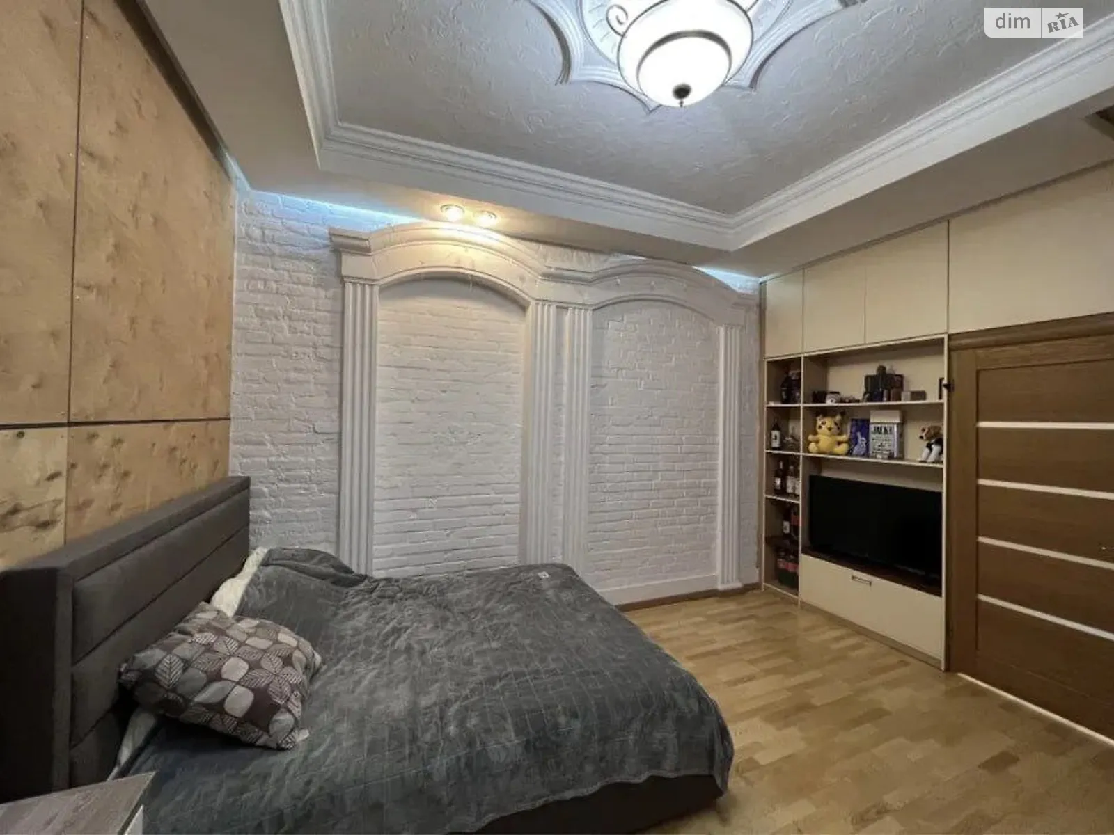 Продается 1-комнатная квартира 40 кв. м в Днепре, ул. Светлова, 41 - фото 1