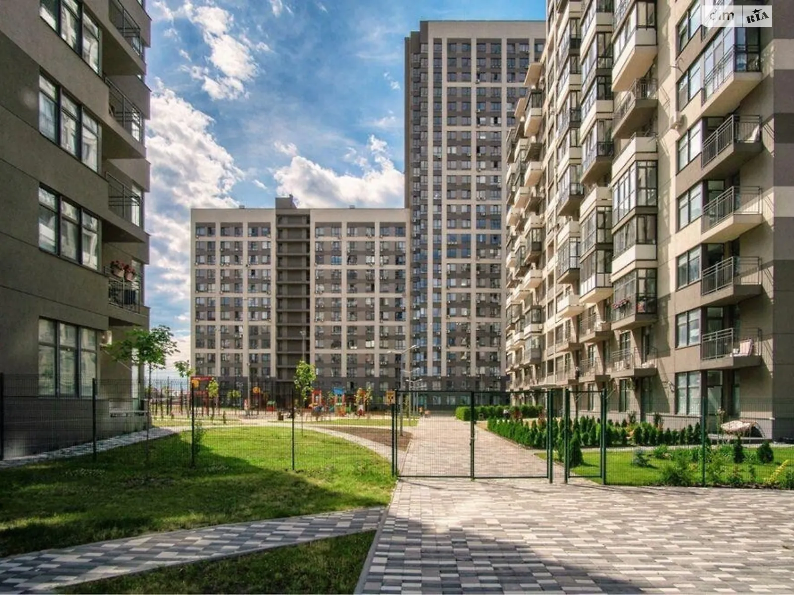 Продается 3-комнатная квартира 96 кв. м в Киеве, ул. Генерала Грекова, 1 - фото 1