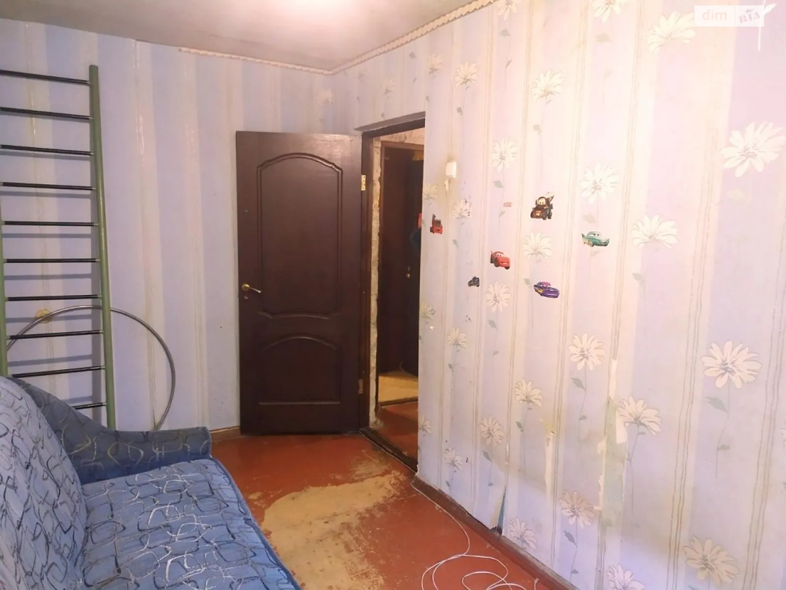 Продається 2-кімнатна квартира 40 кв. м у Дніпрі, вул. Максимовича Михайла