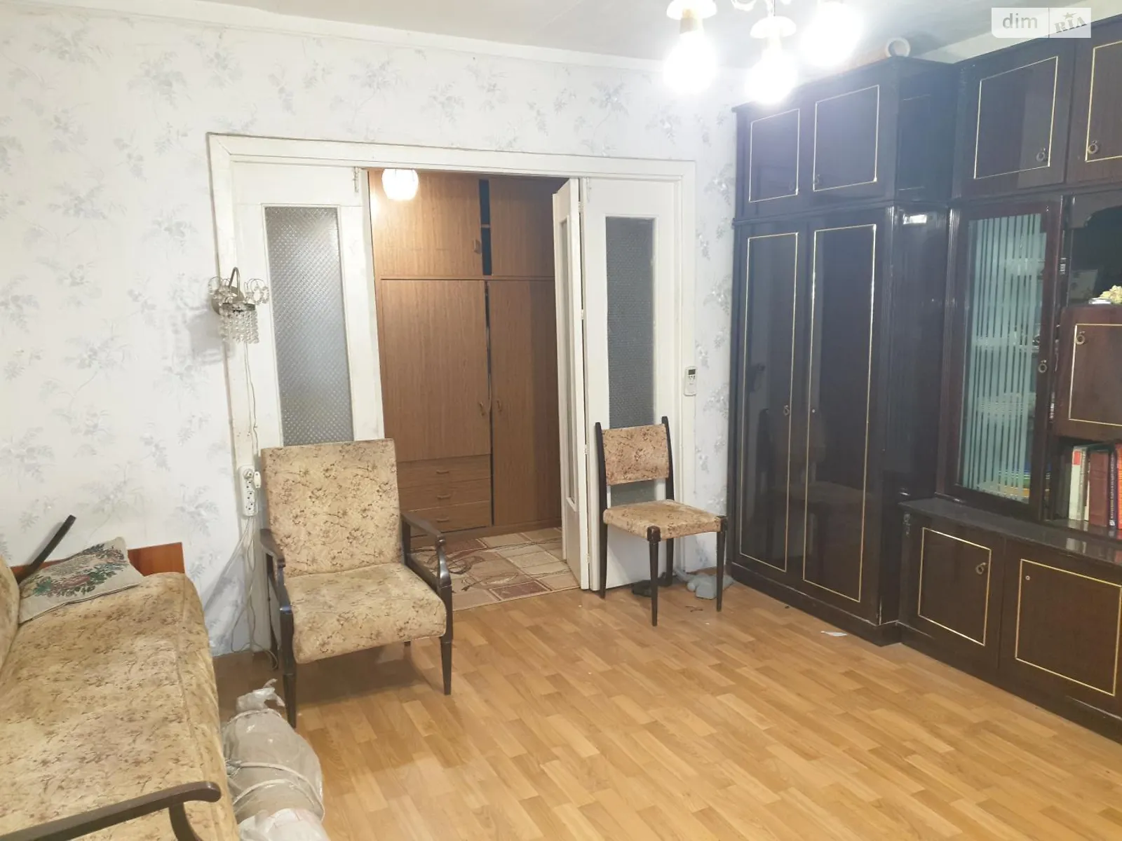 Продается 3-комнатная квартира 65 кв. м в Днепре, вул. Космонавтов - фото 1