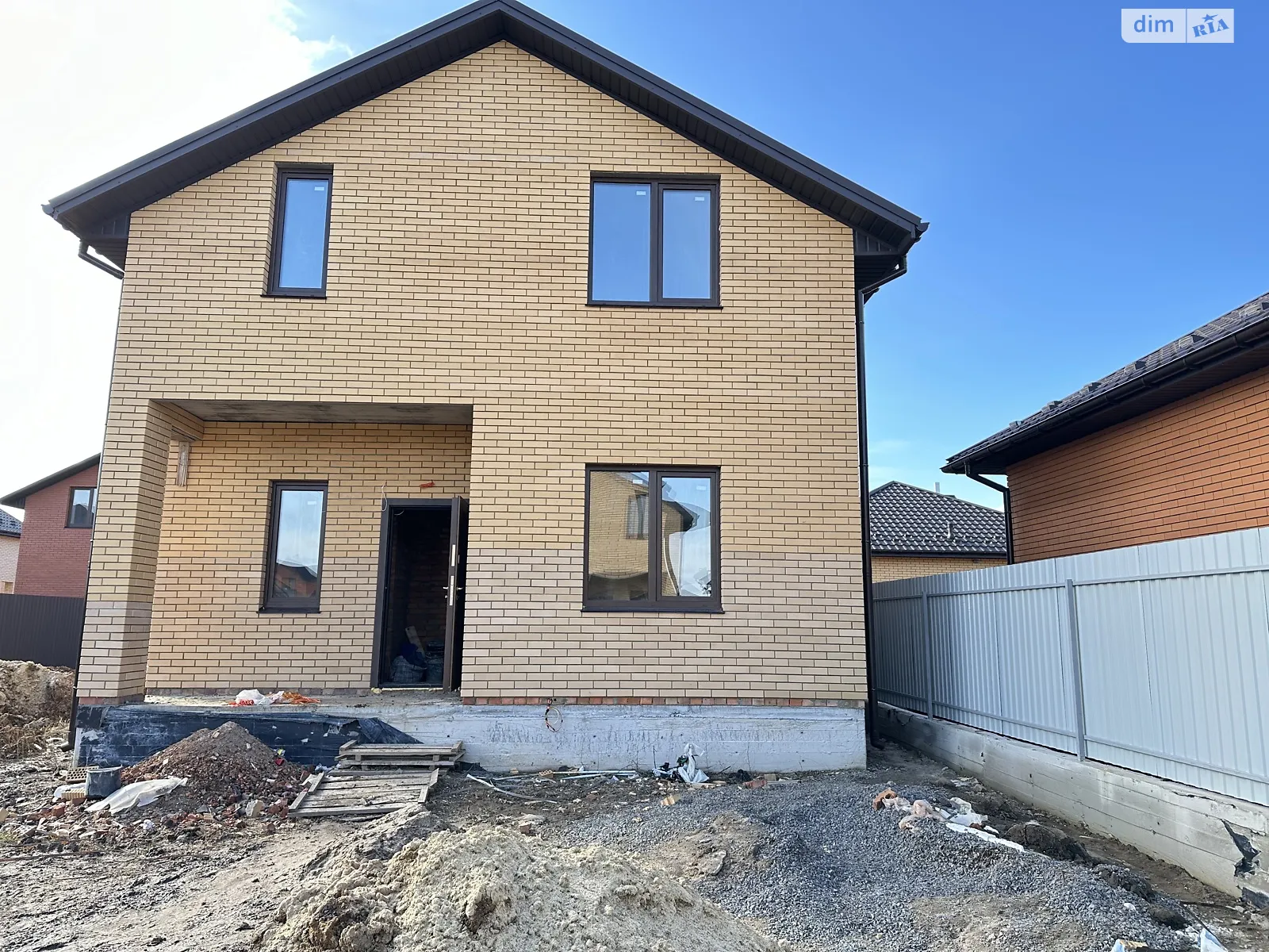 Продається будинок 2 поверховий 120 кв. м з гаражем, цена: 90000 $ - фото 1