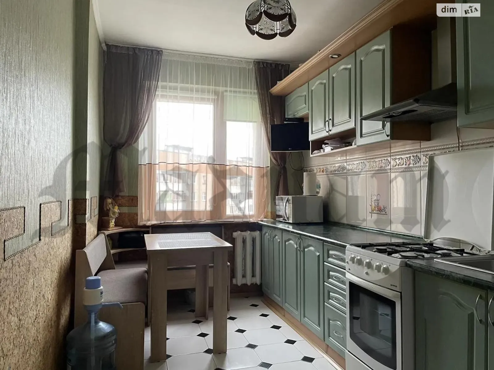 Продается 3-комнатная квартира 72 кв. м в Львове, цена: 86000 $