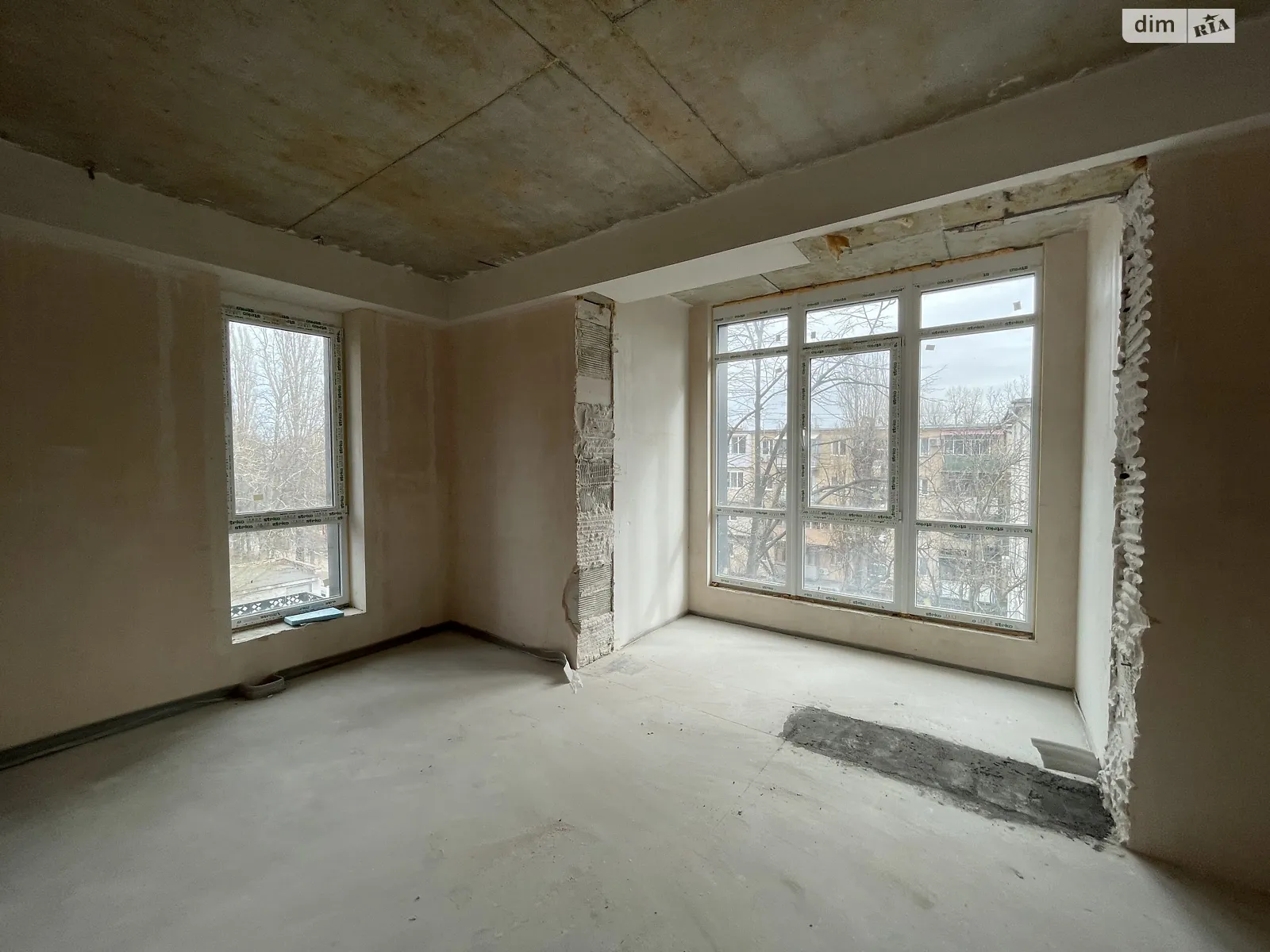 Продается 1-комнатная квартира 39.4 кв. м в Одессе, ул. Космонавтов