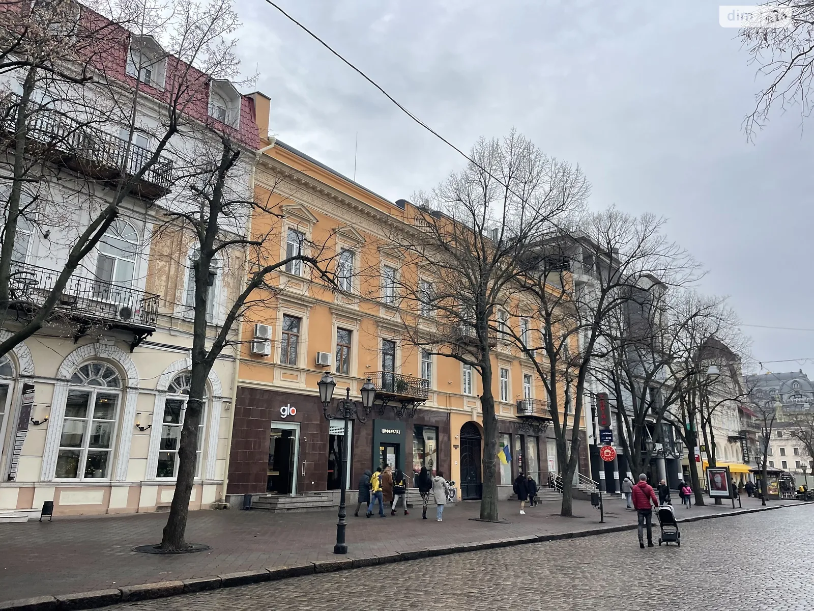 Продается 3-комнатная квартира 72 кв. м в Одессе, ул. Дерибасовская, 19 - фото 1