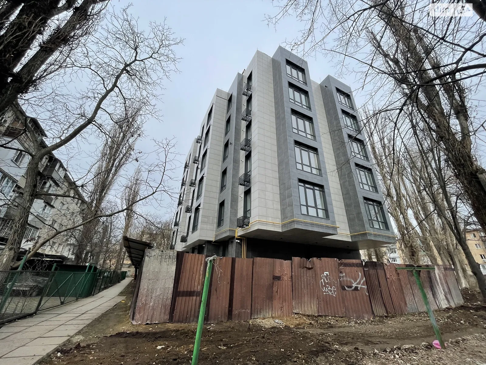 Продається 2-кімнатна квартира 68.21 кв. м у Одесі, вул. Космонавтів - фото 1