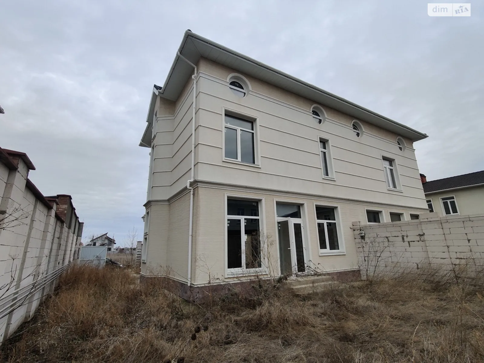 Продається будинок 3 поверховий 195 кв. м з мансардою, цена: 150000 $ - фото 1