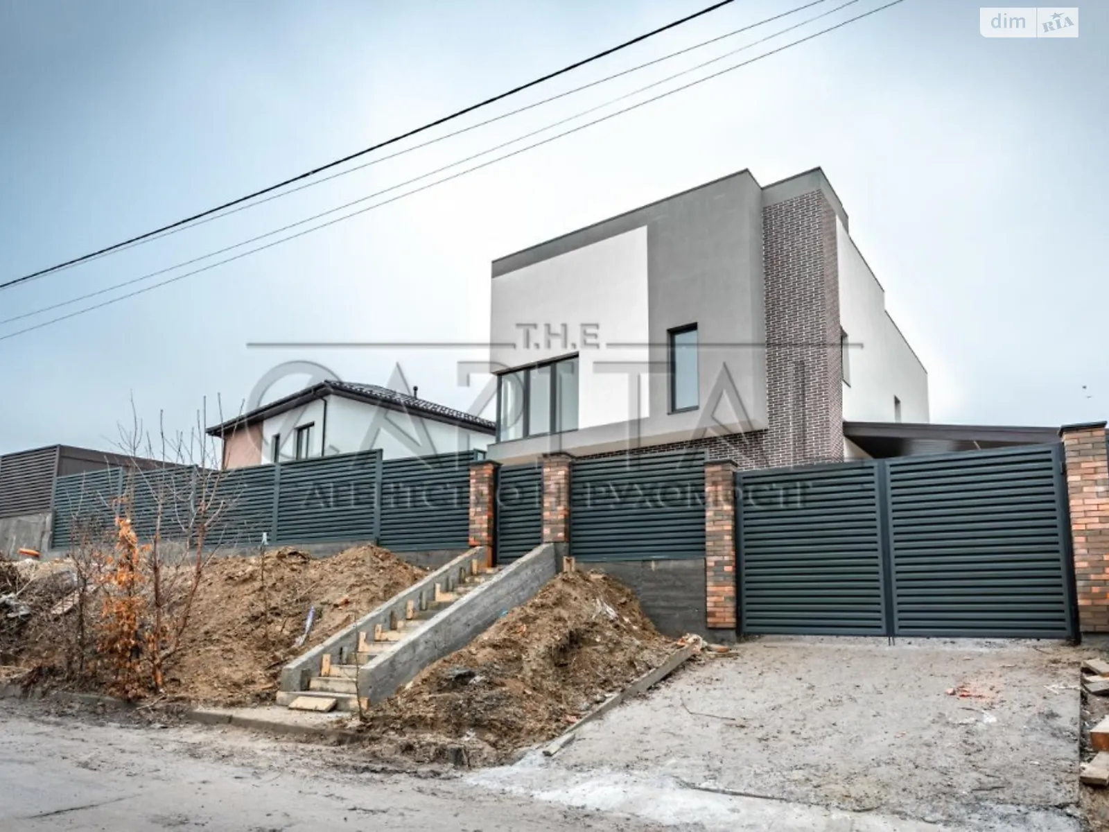 Продається будинок 2 поверховий 200 кв. м з бесідкою, цена: 380000 $ - фото 1