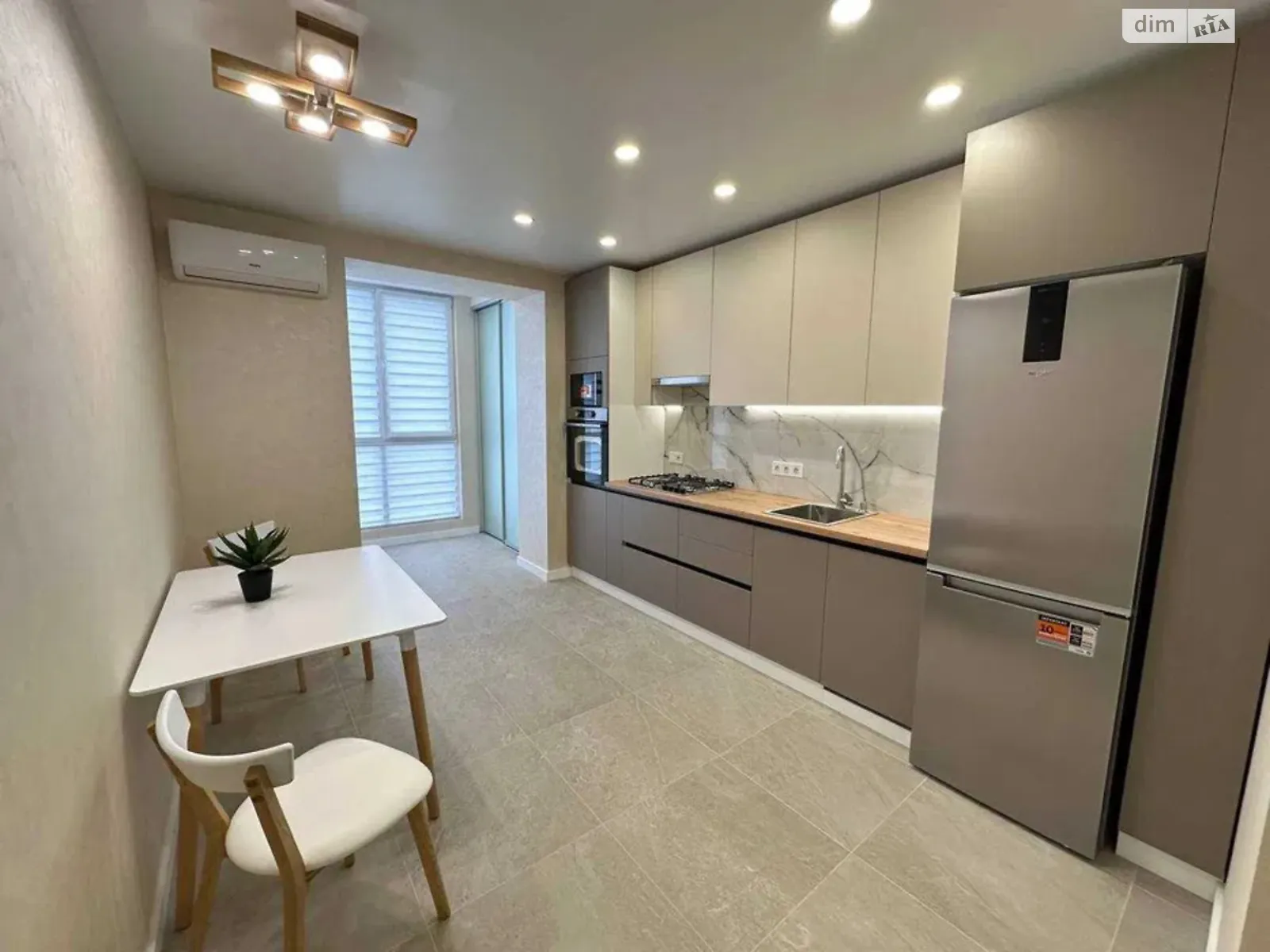 Продается 1-комнатная квартира 46 кв. м в Слобожанском, цена: 64000 $ - фото 1