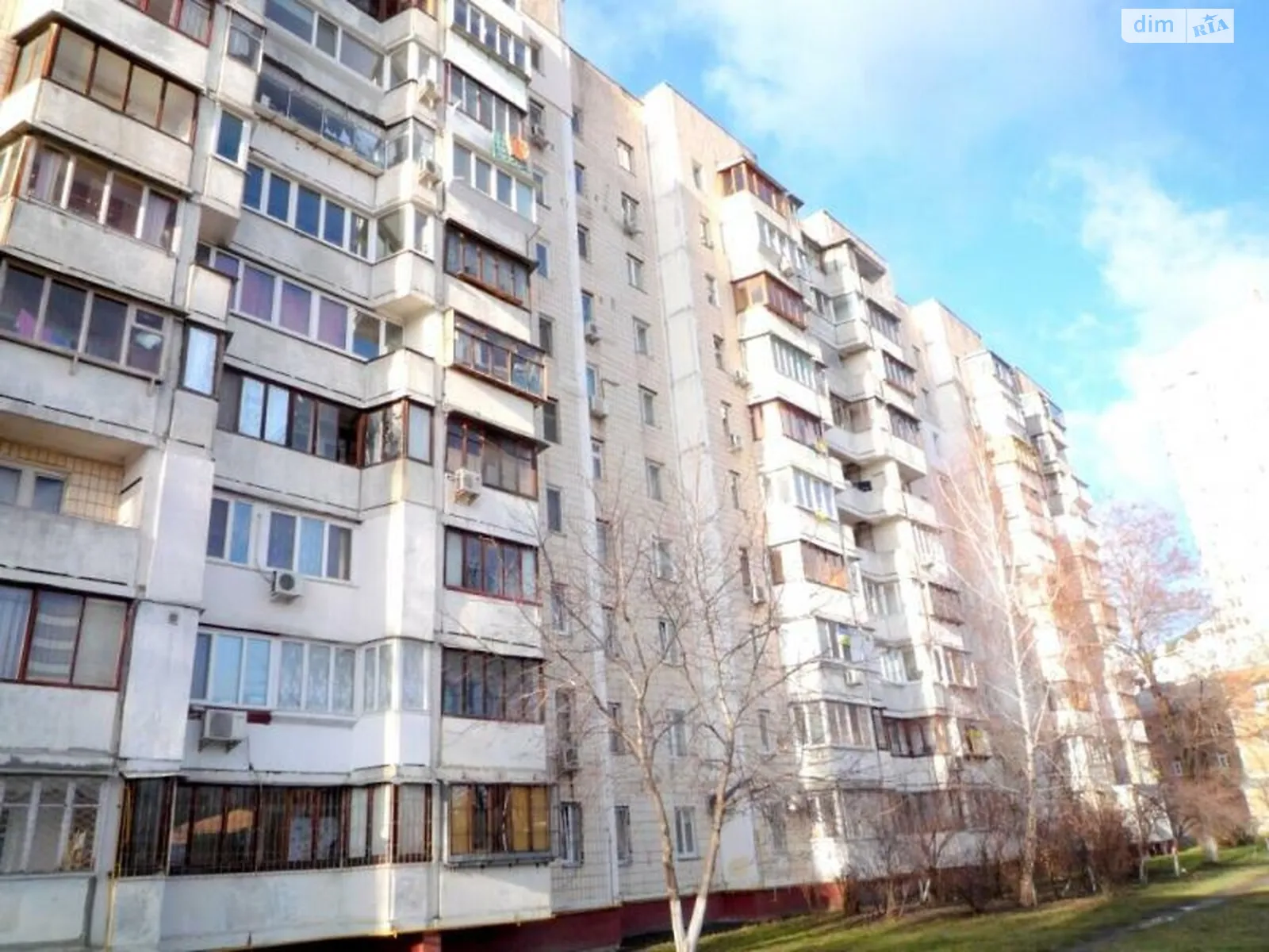 Продается 3-комнатная квартира 65 кв. м в Киеве, ул. Автозаводская, 94 - фото 1