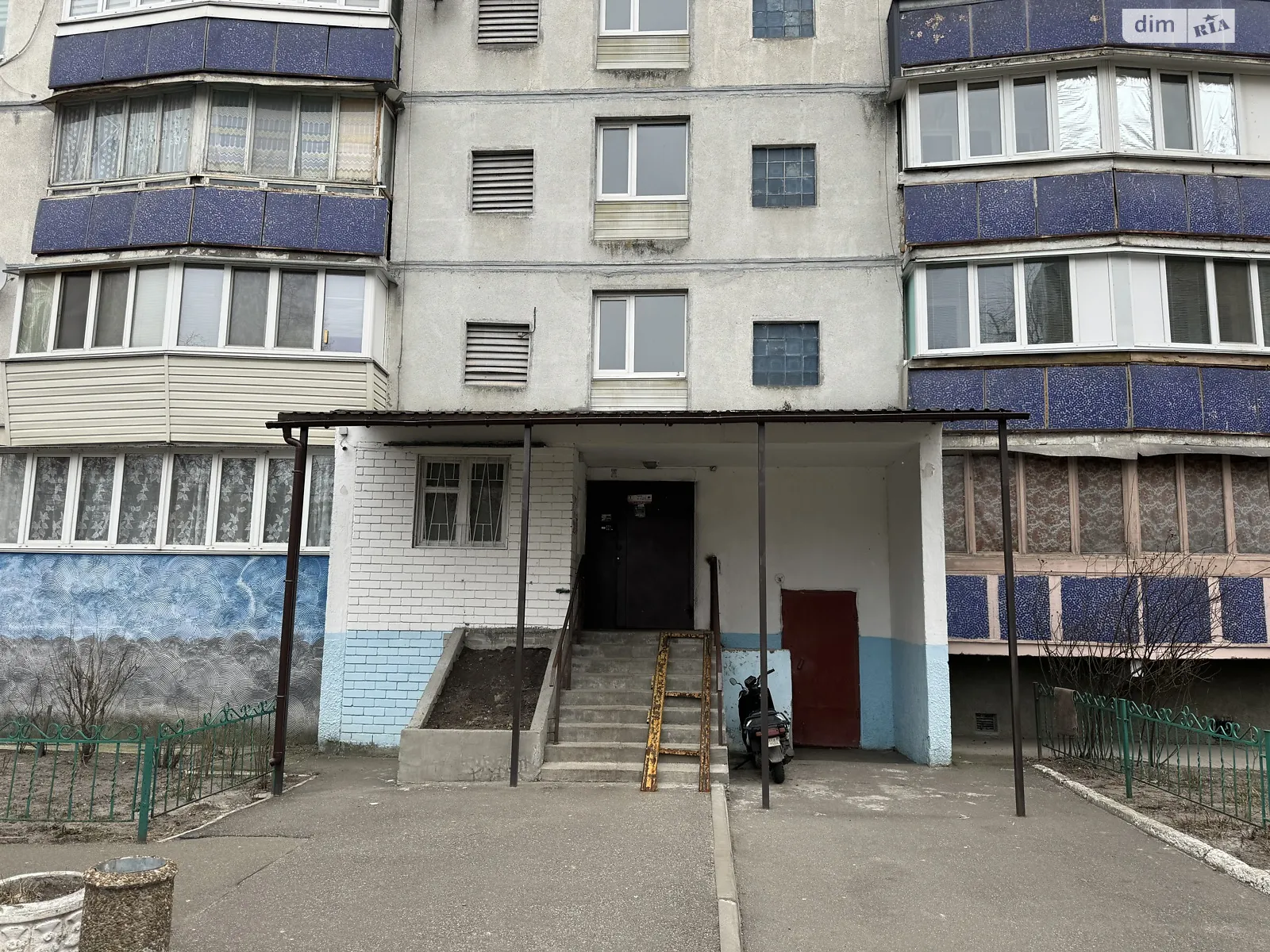 Продается 3-комнатная квартира 68 кв. м в Киеве, ул. Героев Мариуполя(Маршала Якубовского), 11