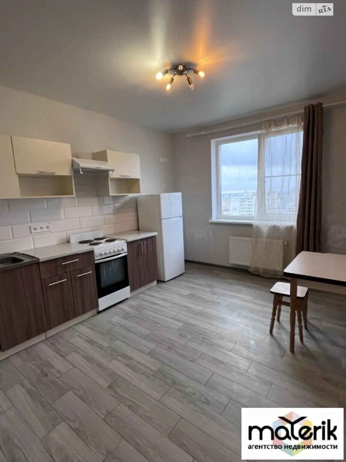 Продается 1-комнатная квартира 43 кв. м в Одессе, цена: 34000 $