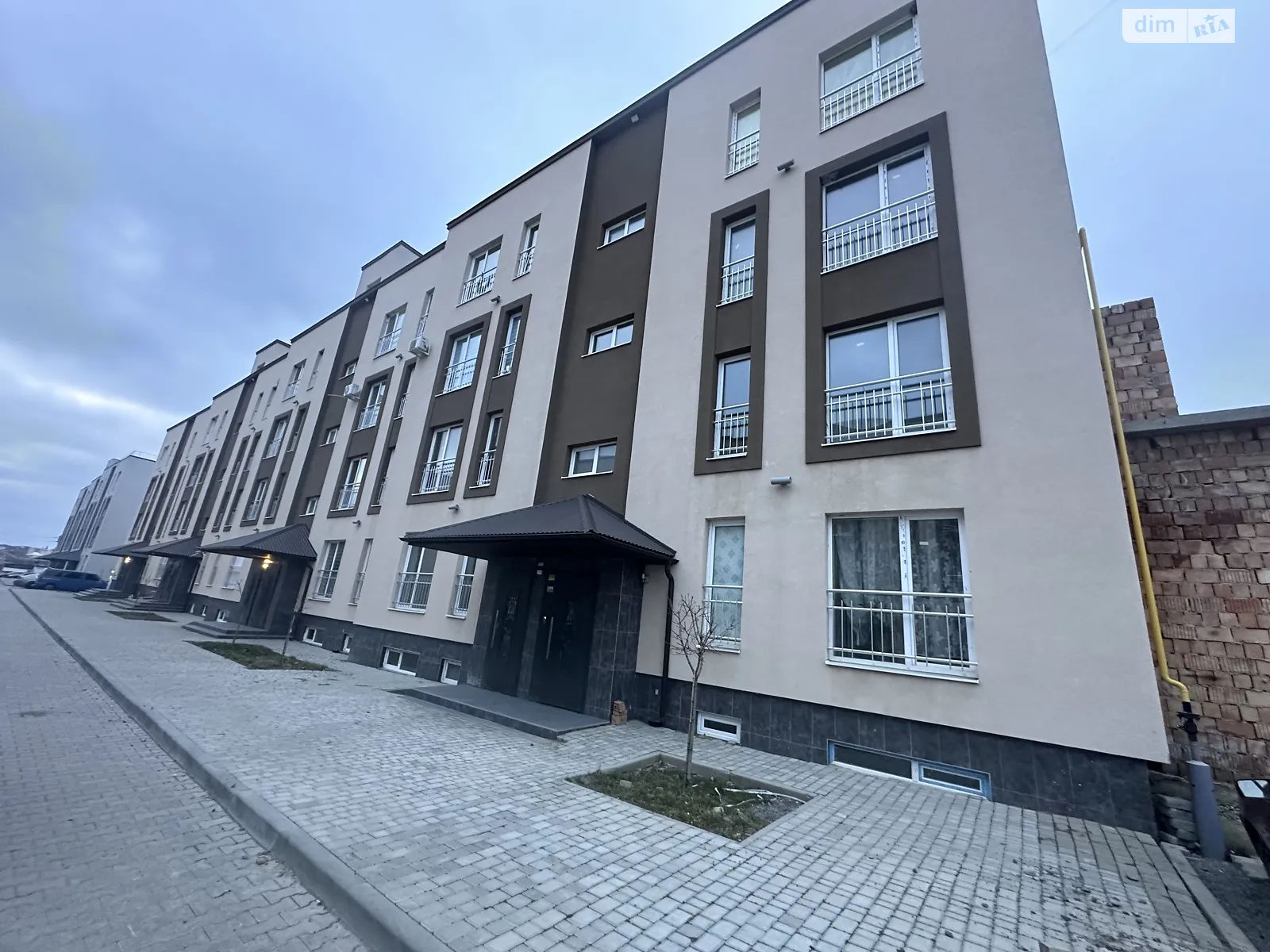 Продається 3-кімнатна квартира 79 кв. м у Чагорі, Козацька, 8