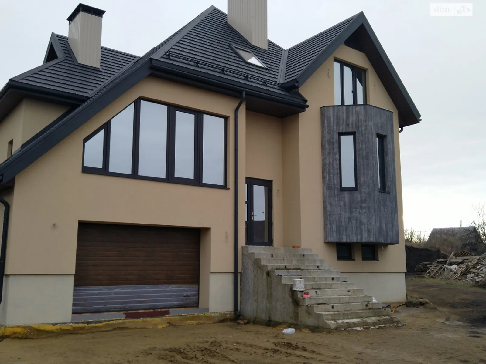 Продается дом на 2 этажа 420 кв. м с бассейном, цена: 800000 $ - фото 1