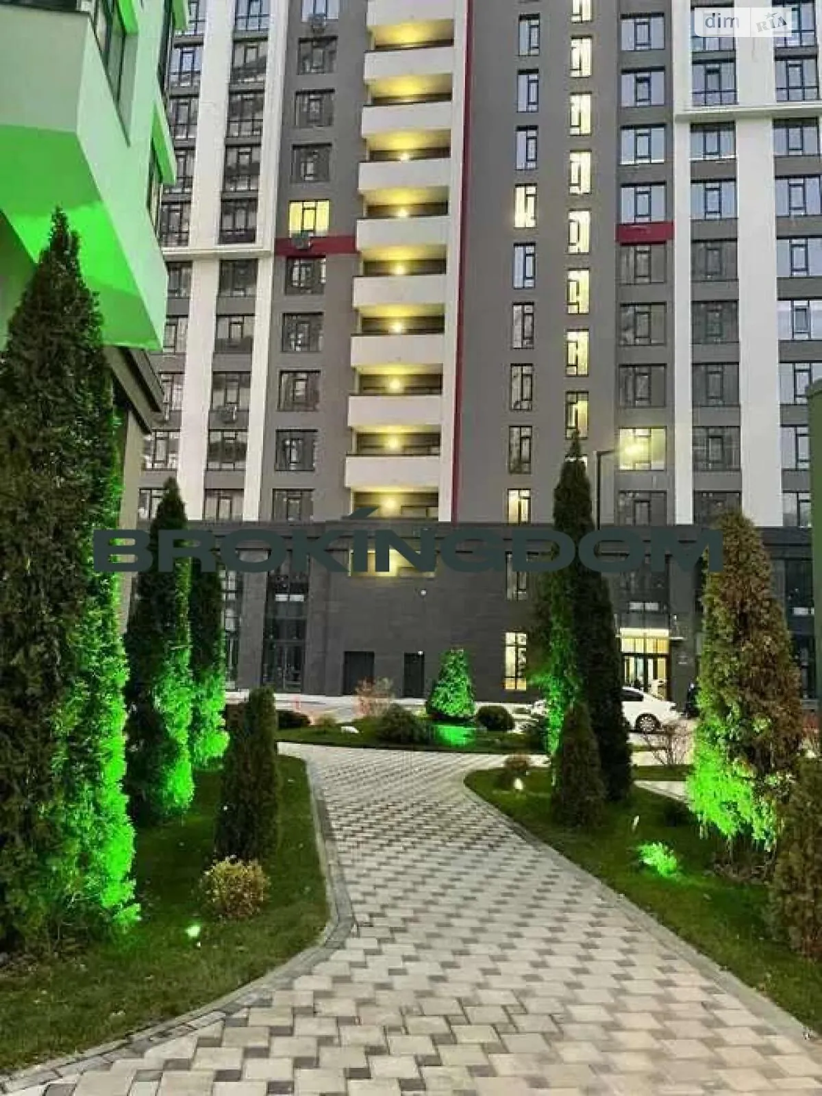 Продается 1-комнатная квартира 44 кв. м в Киеве, просп. Любомира Гузара - фото 1