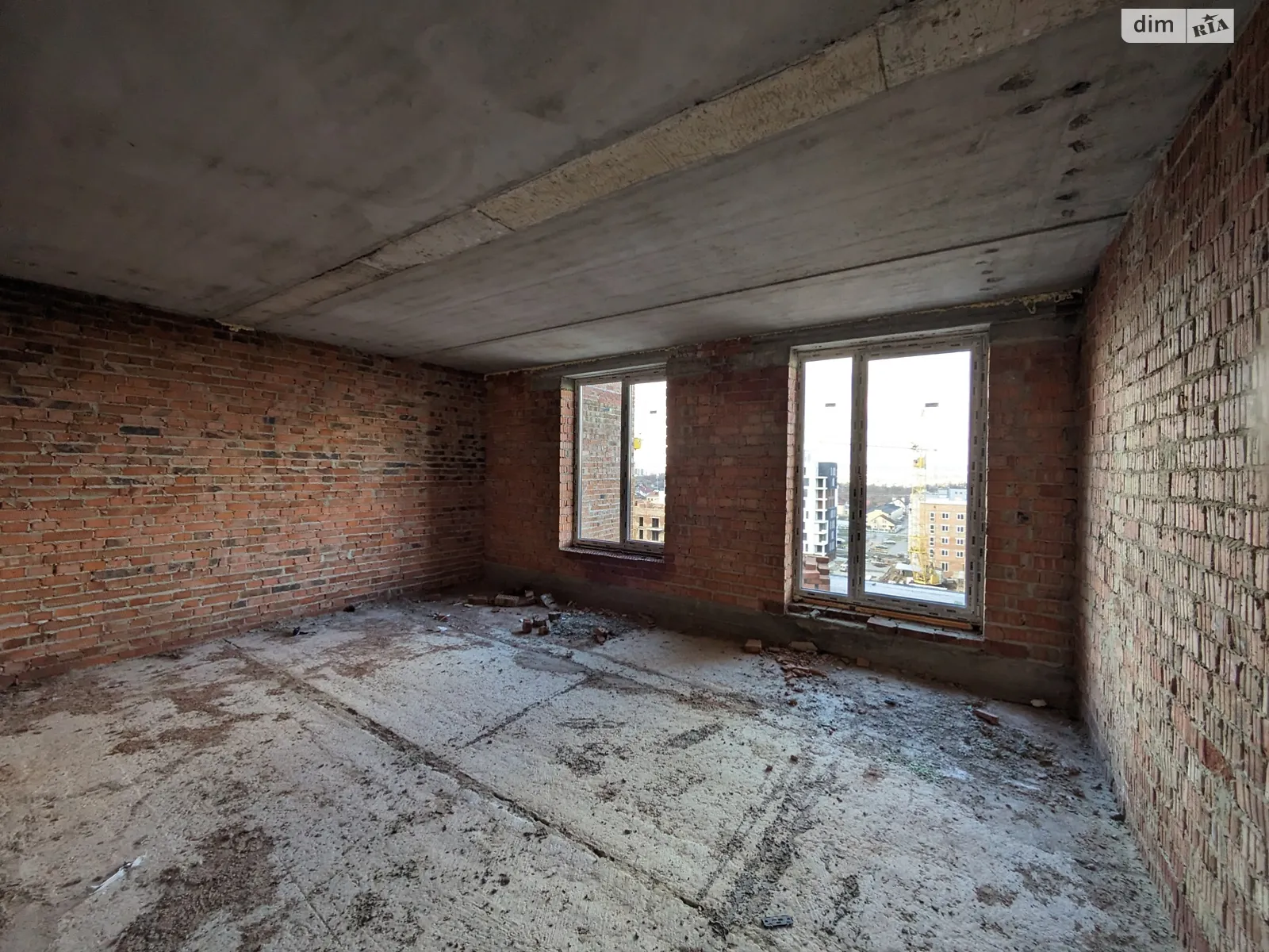 Продается 3-комнатная квартира 107 кв. м в Волчинце, ул. Тараса Шевченко - фото 1