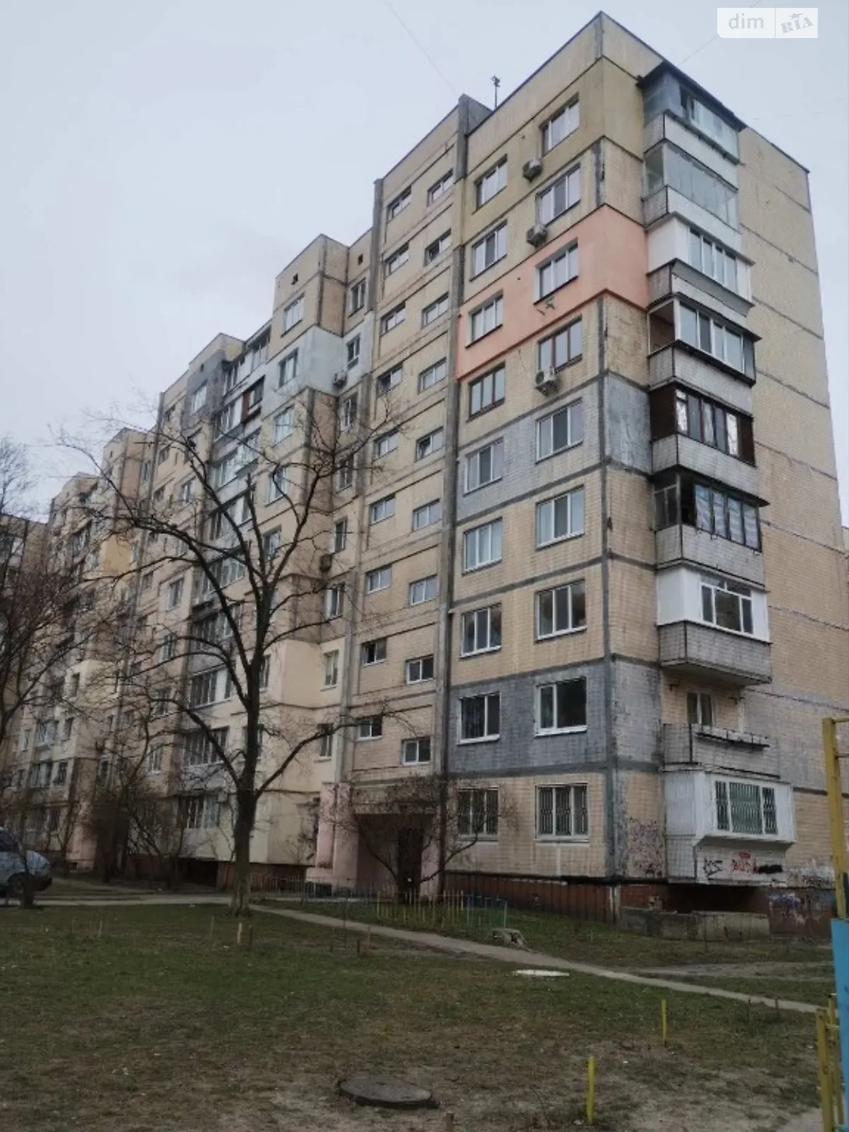 Продается 3-комнатная квартира 68 кв. м в Киеве, ул. Северная, 54В - фото 1