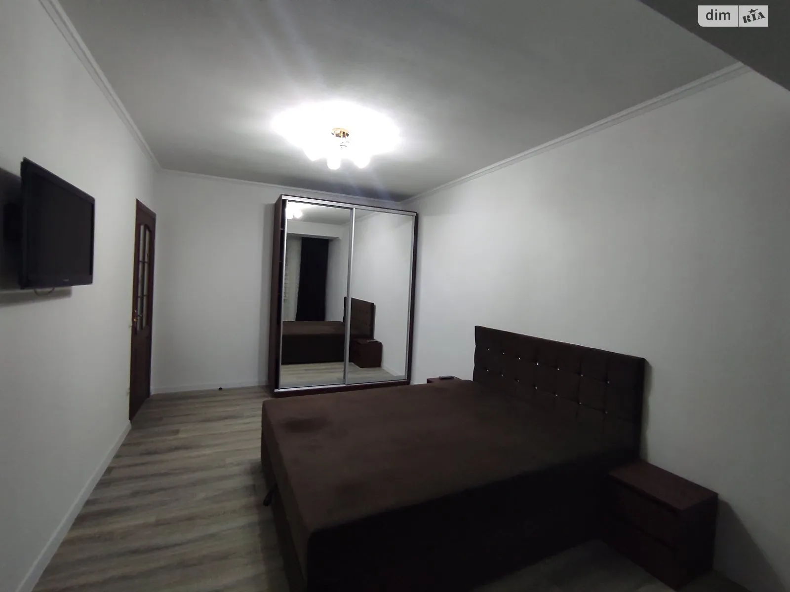 Сдается в аренду 1-комнатная квартира 40 кв. м в Черновцах - фото 2
