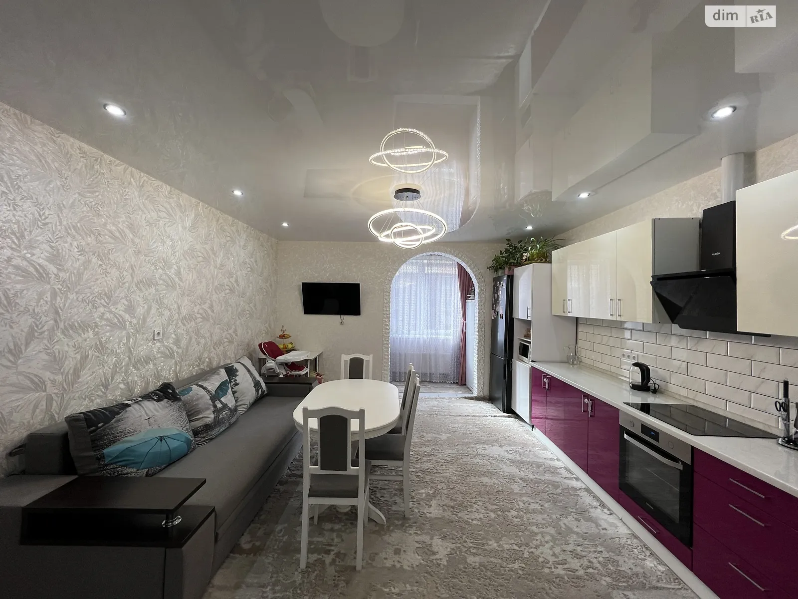 Продается 3-комнатная квартира 87 кв. м в Одессе, цена: 95000 $