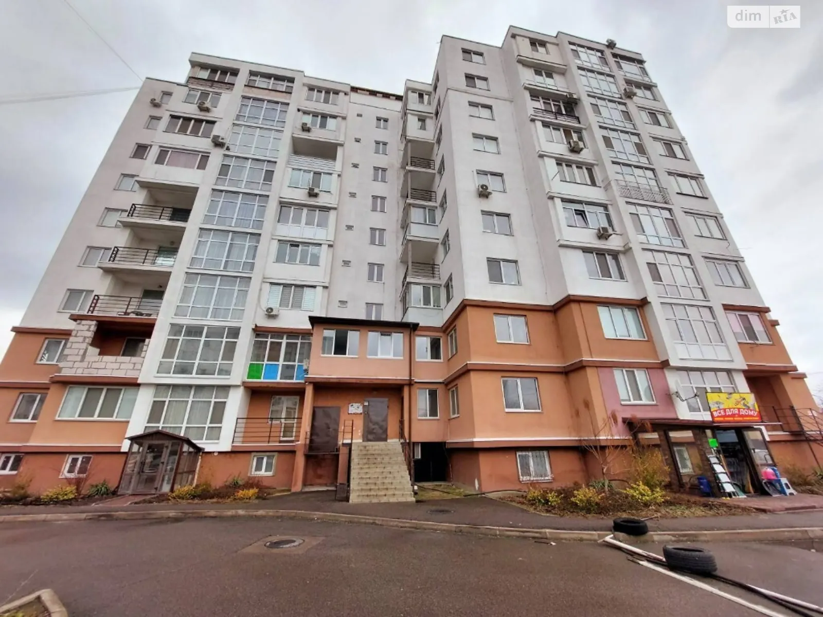 Продается 1-комнатная квартира 38 кв. м в Борисполе, ул. Бежовка, 31Б