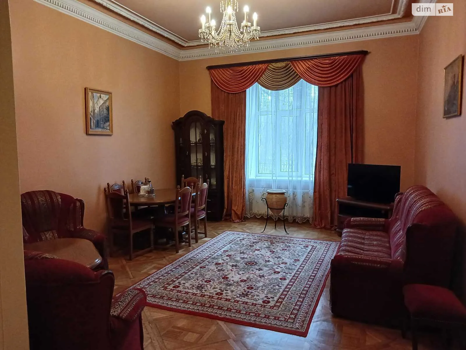 Сдается в аренду 3-комнатная квартира 92 кв. м в Львове, ул. Крушельницкой Соломии