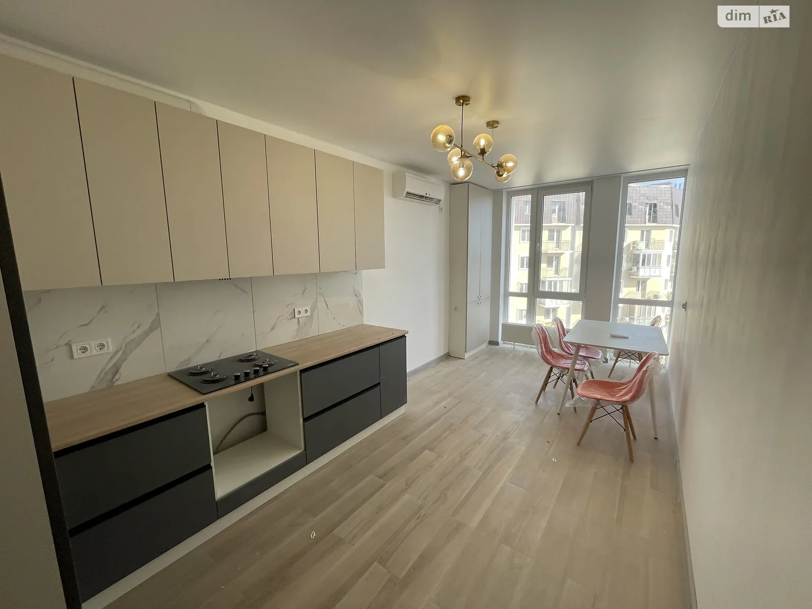 Продается 2-комнатная квартира 71.7 кв. м в, цена: 96800 $ - фото 1