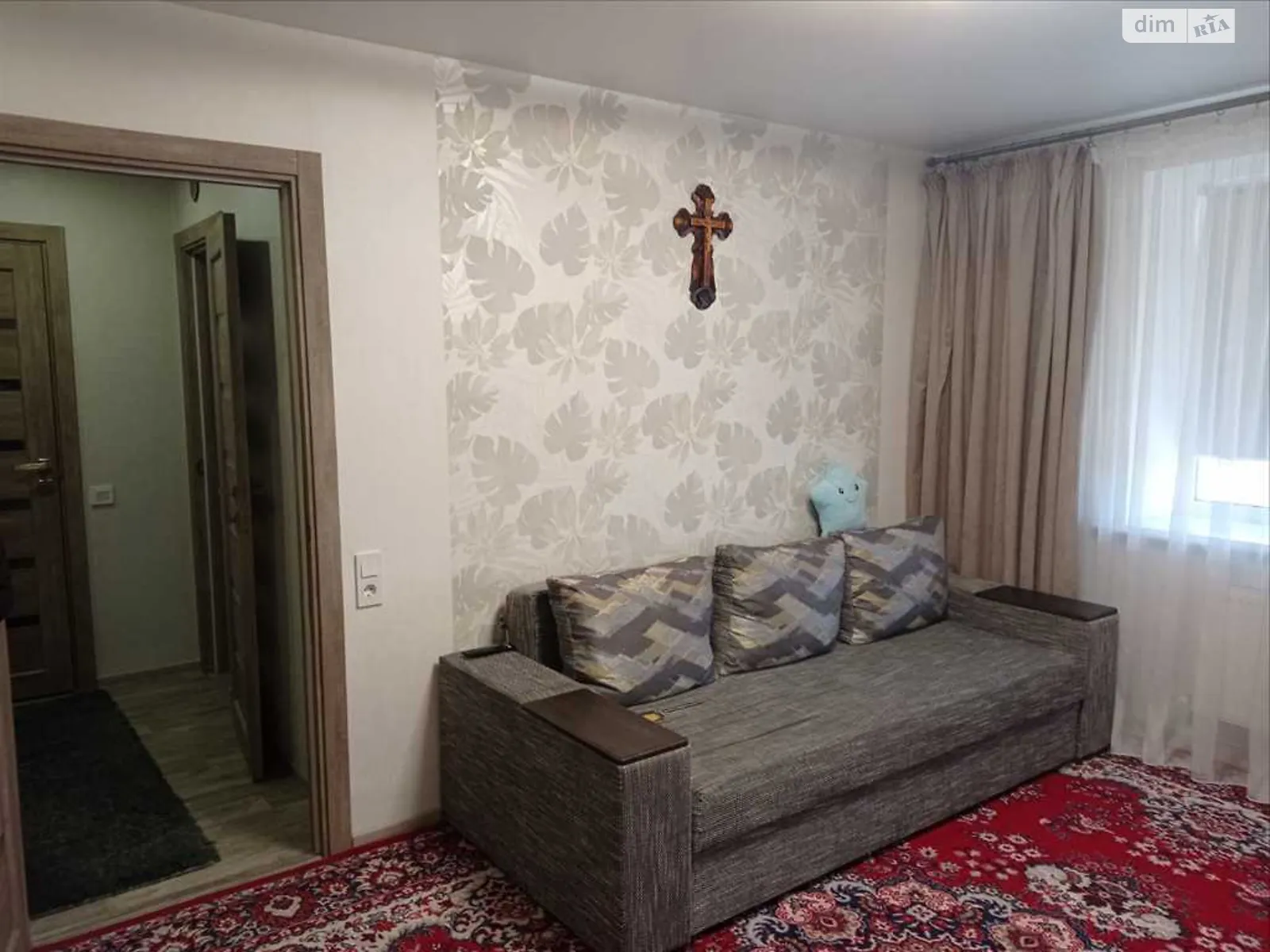 Продается 1-комнатная квартира 41 кв. м в Полтаве, ул. Героев Украины(Героев Сталинграда)