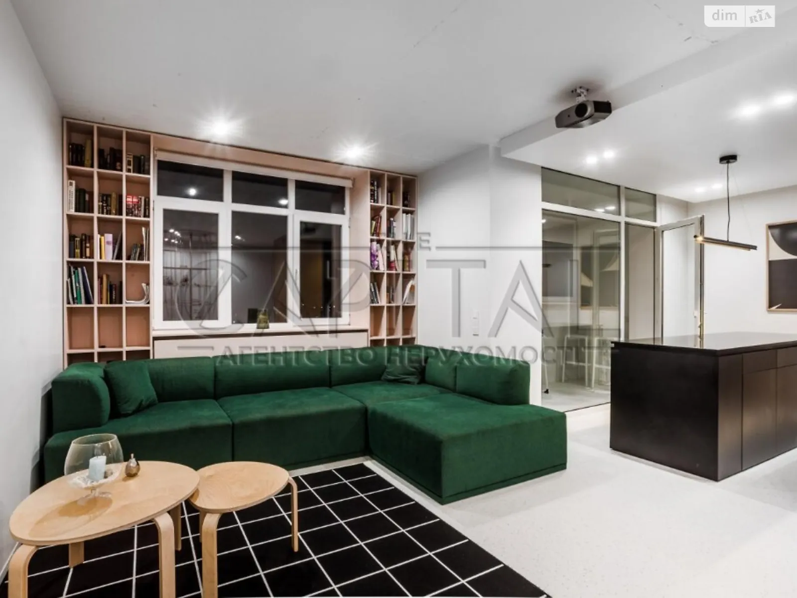 Продается 3-комнатная квартира 81 кв. м в Киеве, просп. Любомира Гузара - фото 1