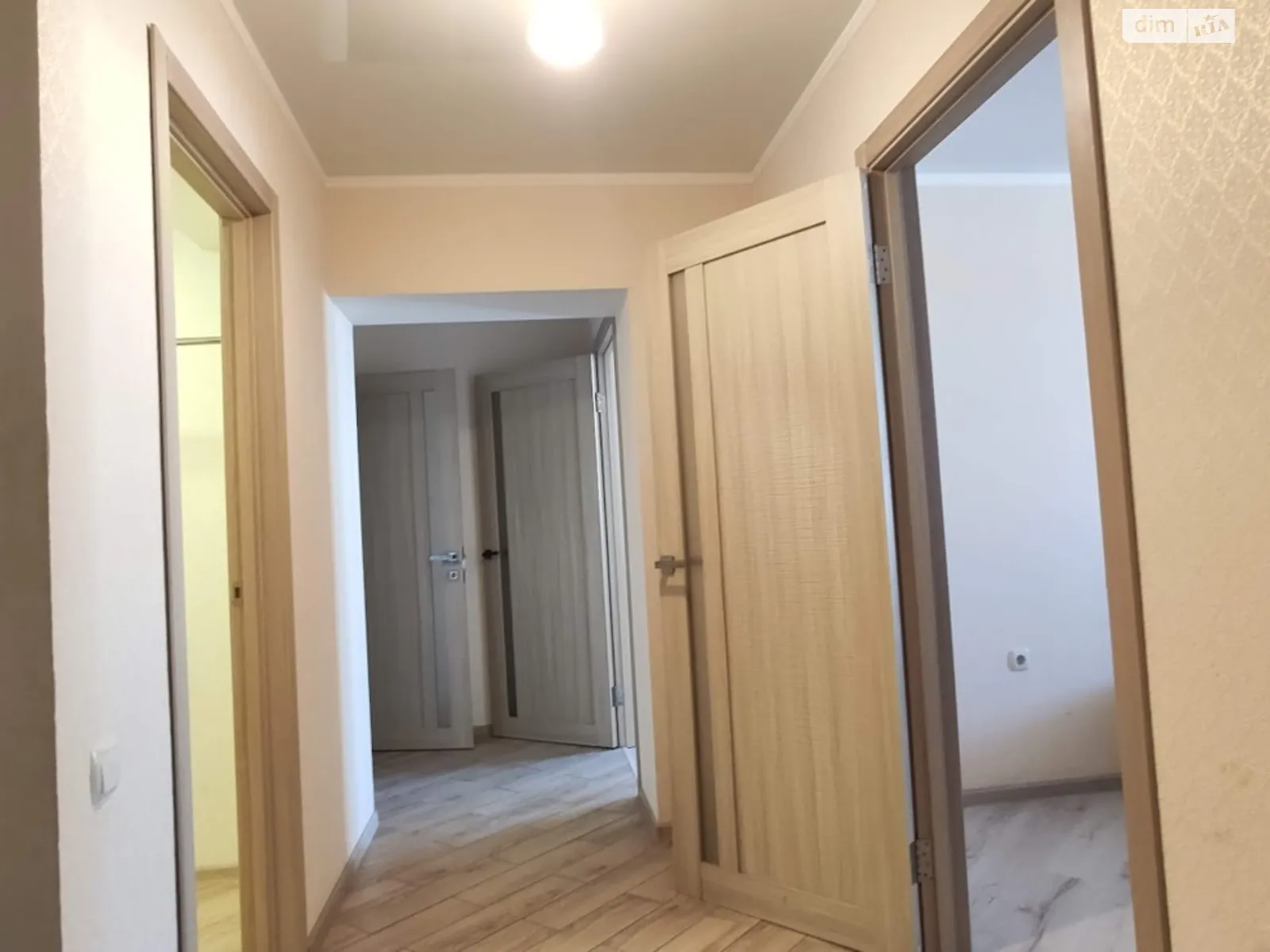 Продается 2-комнатная квартира 54 кв. м в Одессе, ул. Владислава Бувалкина(Генерала Бочарова), 75