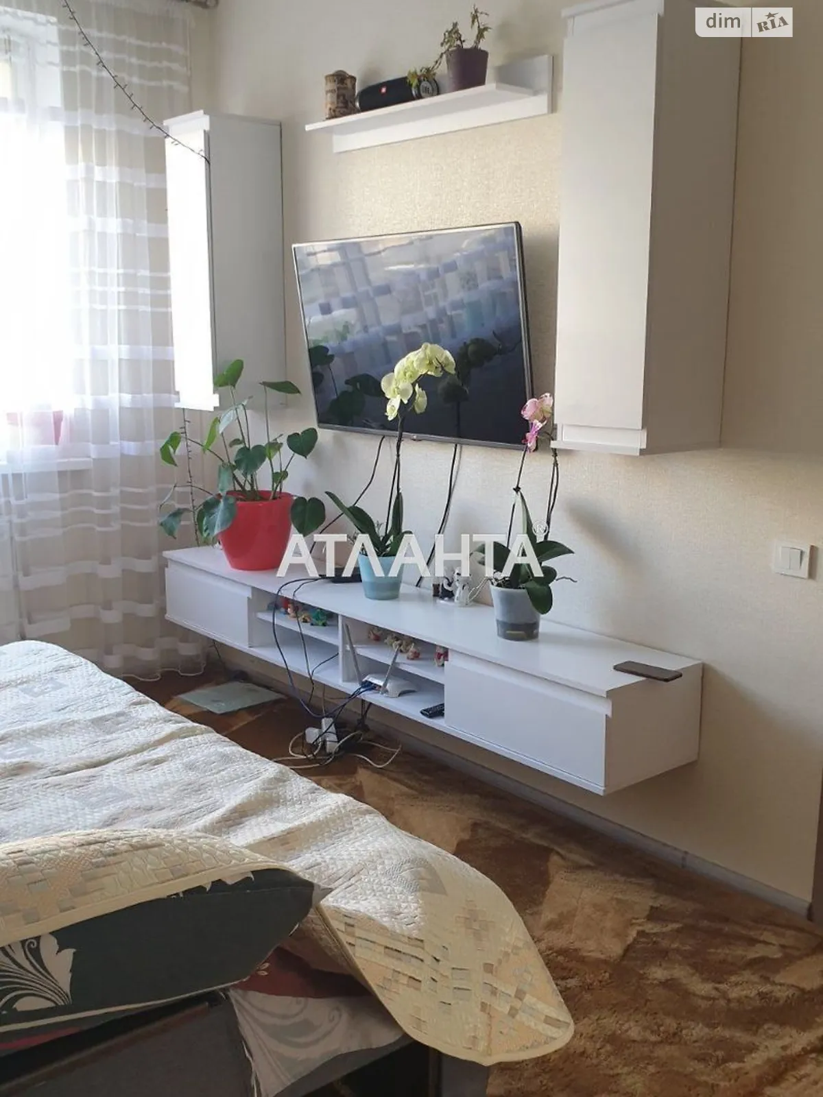 Продається 1-кімнатна квартира 32.7 кв. м у Авангарді, цена: 27000 $