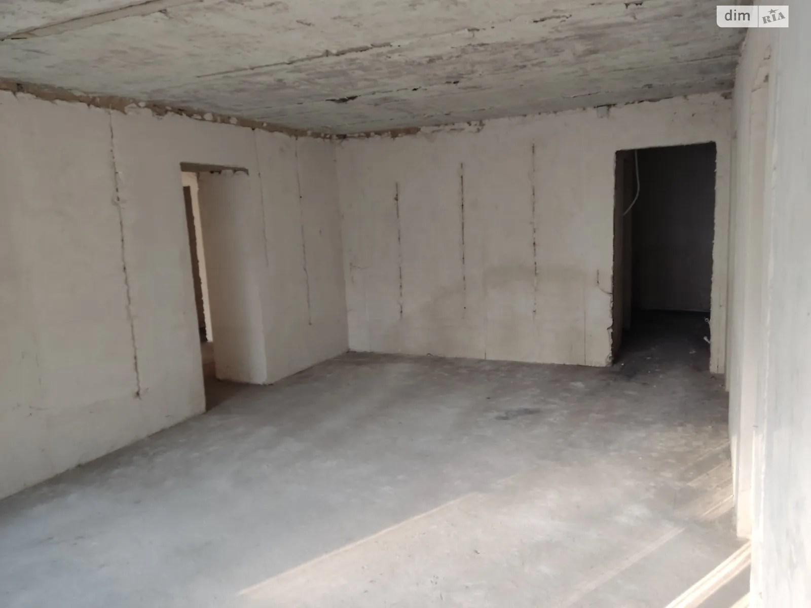 Продается офис 116 кв. м в бизнес-центре, цена: 43000 $ - фото 1