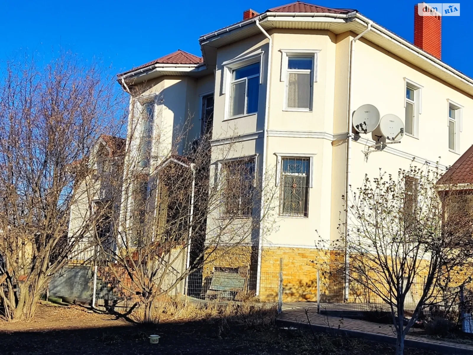 Продается дом на 2 этажа 400 кв. м с террасой, цена: 280000 $ - фото 1