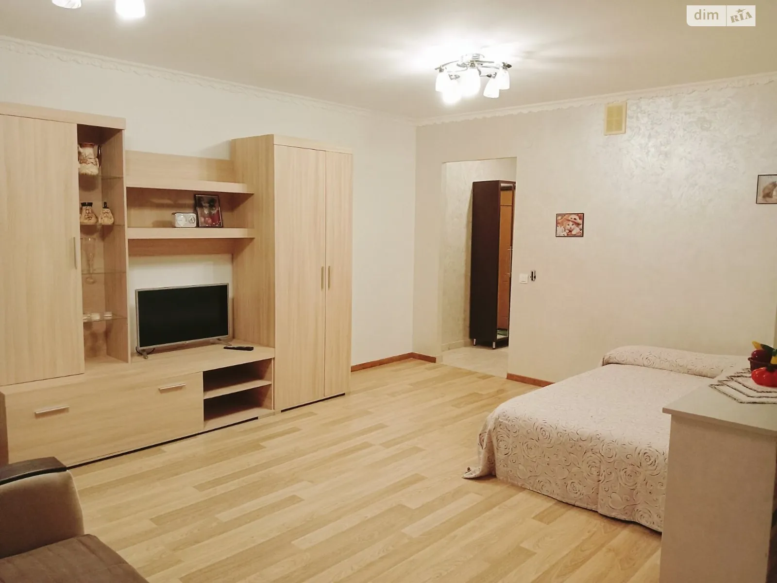 1-кімнатна квартира у Тернополі, вул. Білогірська, 18Б - фото 1