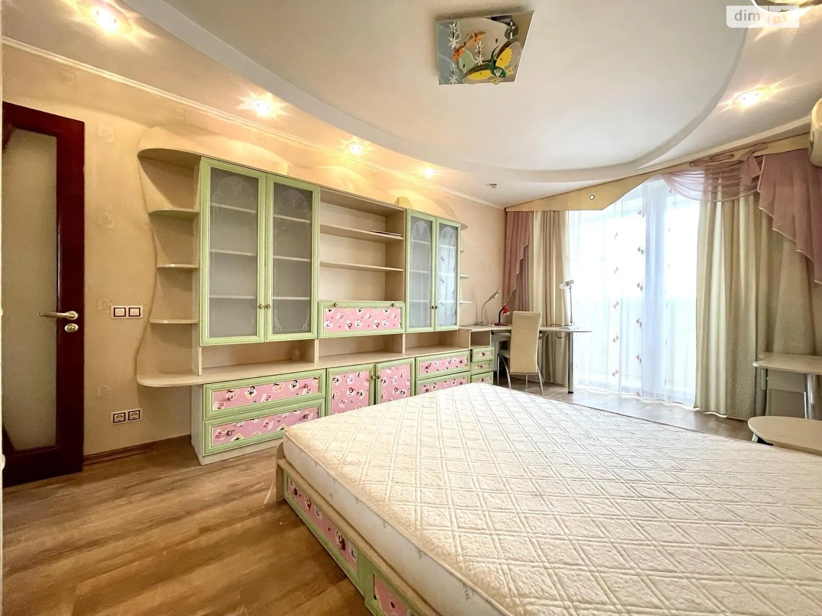 Продается 3-комнатная квартира 64 кв. м в Харькове, ул. Академика Павлова - фото 1