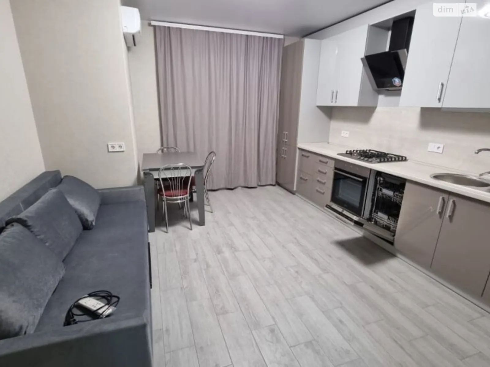 Продается 2-комнатная квартира 48 кв. м в Днепре, цена: 72000 $