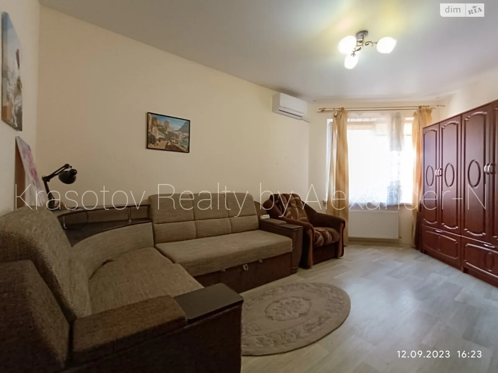 Продается 1-комнатная квартира 35 кв. м в Одессе, мас. Радужный, 16/1 - фото 1