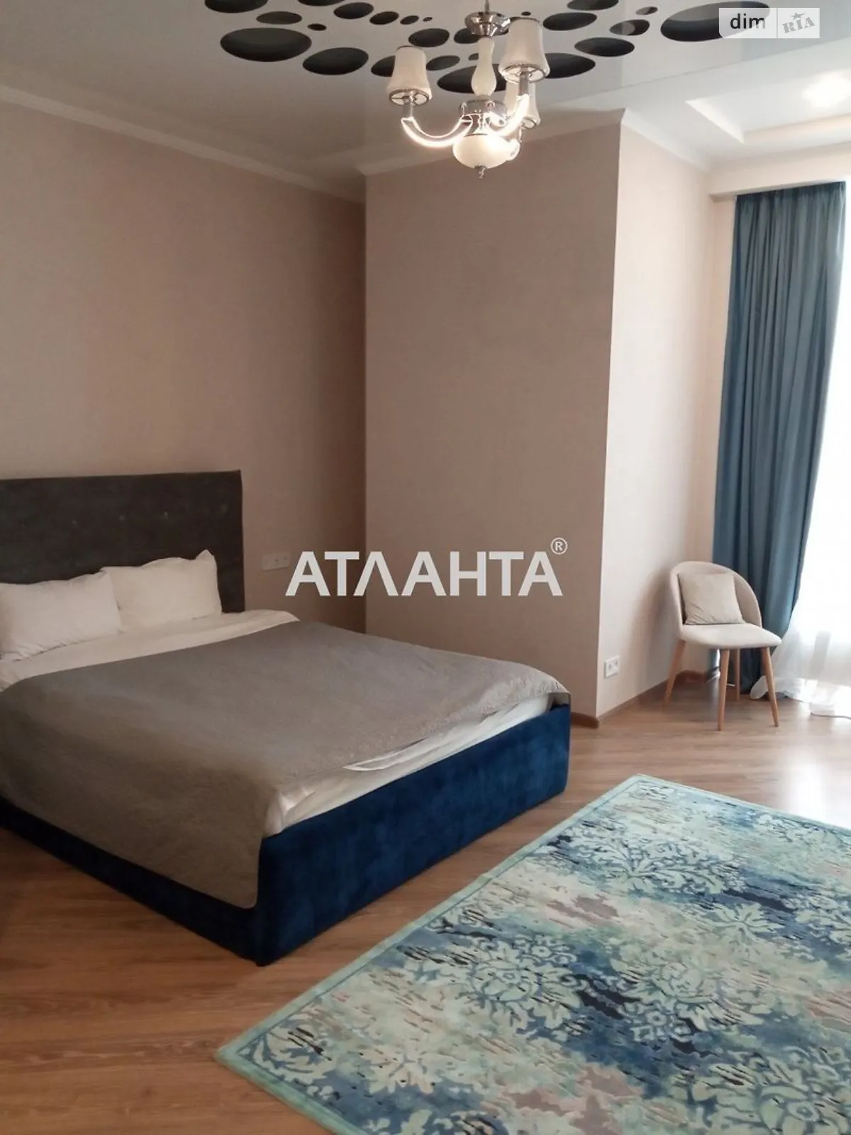 Продается 1-комнатная квартира 47 кв. м в Одессе, бул. Французский, 60В - фото 1