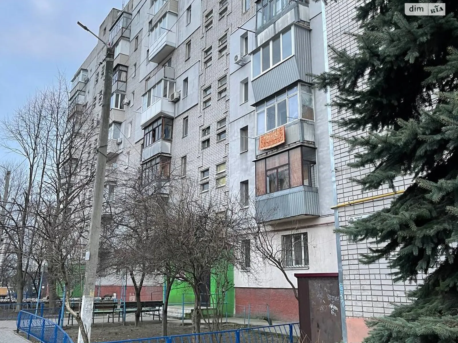 Продается 2-комнатная квартира 52.9 кв. м в Слобожанском, ул. Тепличная, 34