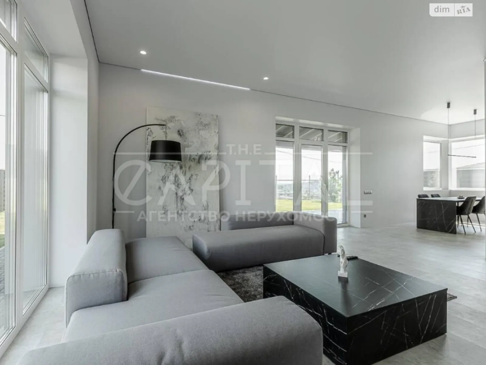 Продается дом на 2 этажа 171 кв. м с садом, цена: 360000 $ - фото 1