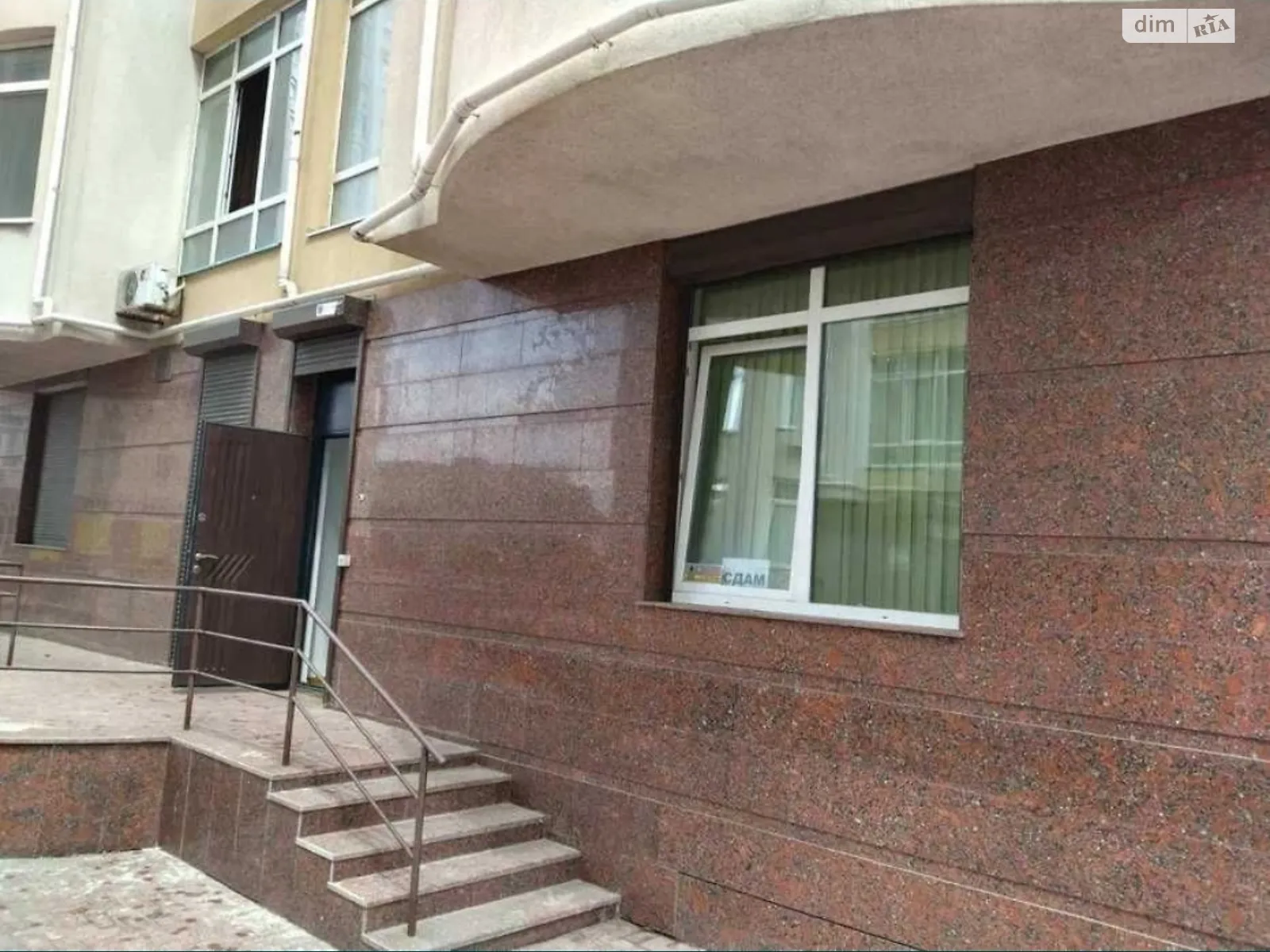 Продается объект сферы услуг 105 кв. м в 16-этажном здании, цена: 210000 $ - фото 1