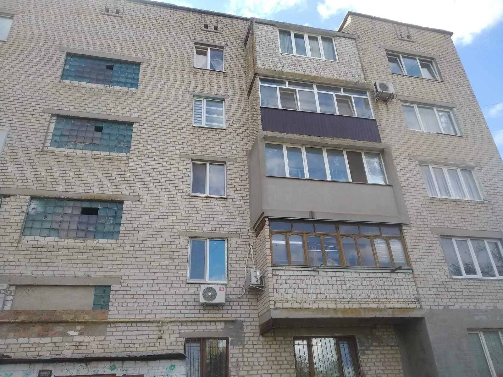 Продается 1-комнатная квартира 45.8 кв. м в Николаеве, ул. Олега Ольжича - фото 1