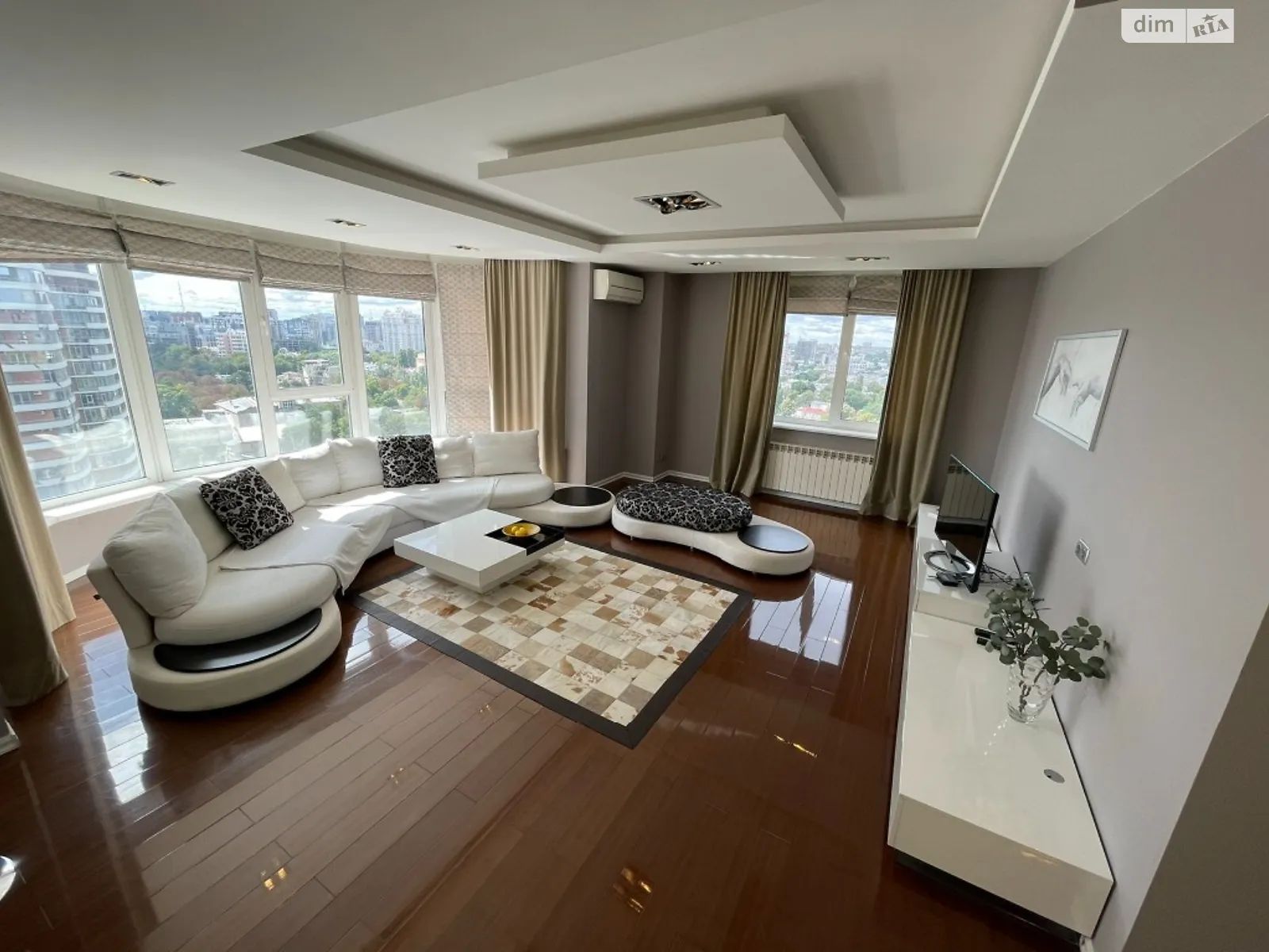 Продается 1-комнатная квартира 103 кв. м в Одессе, цена: 160000 $