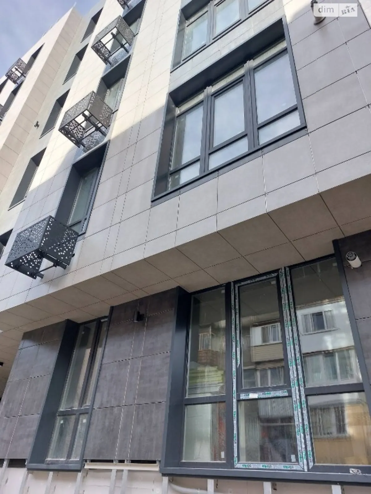 Продається 1-кімнатна квартира 42.8 кв. м у Одесі, вул. Космонавтів, 23К - фото 1